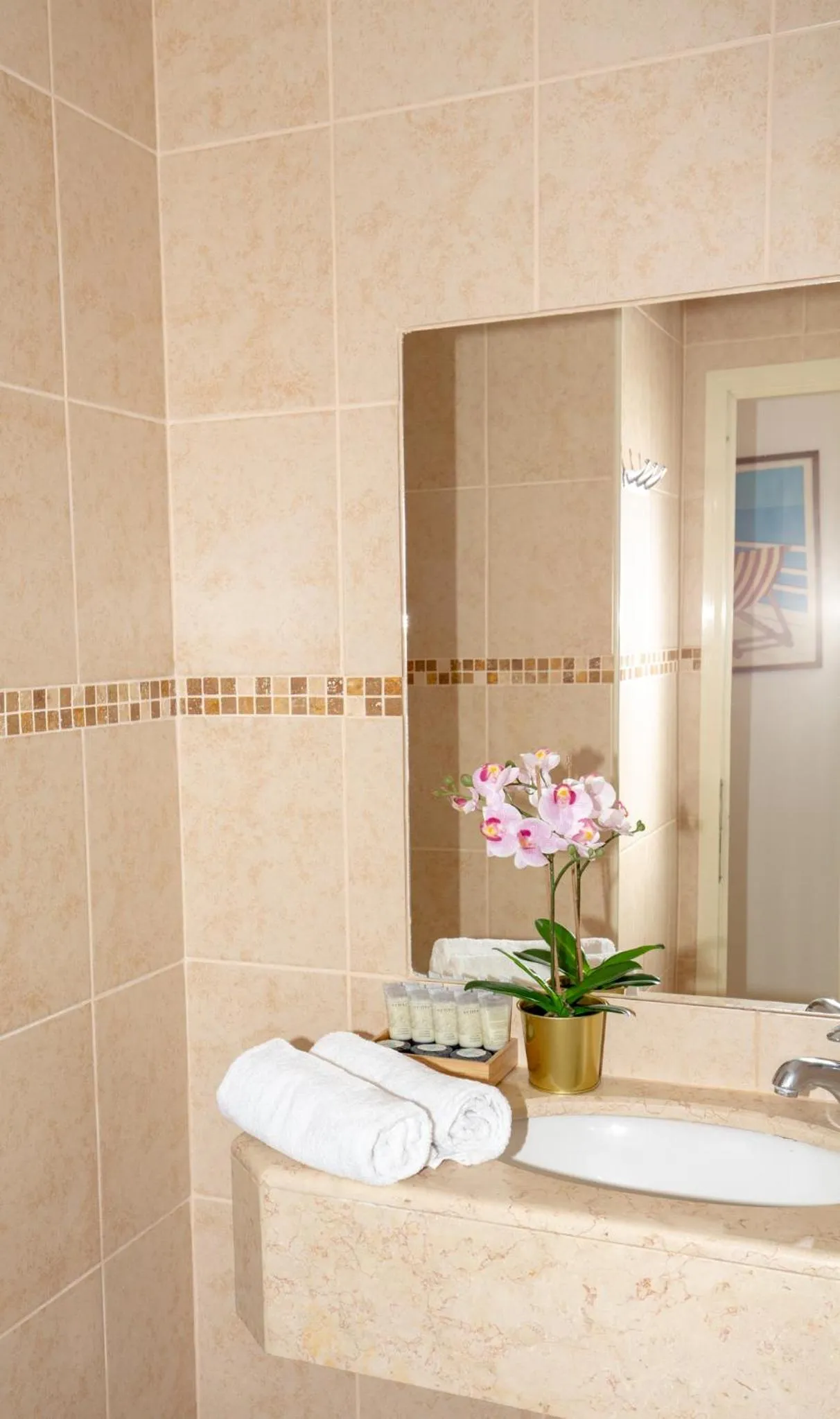 Bathroom in Motel Aviv