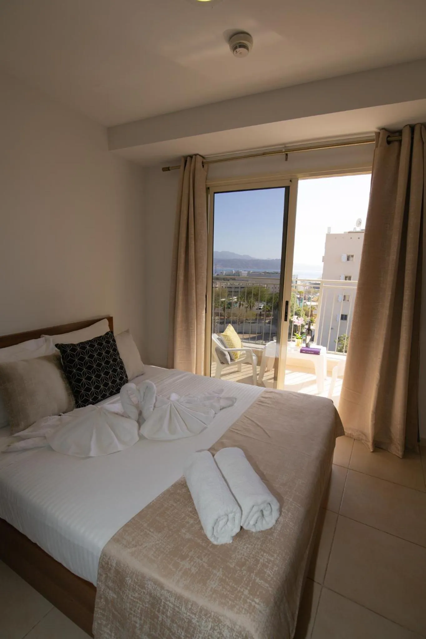 Photo of the whole room, Bed in Motel Aviv