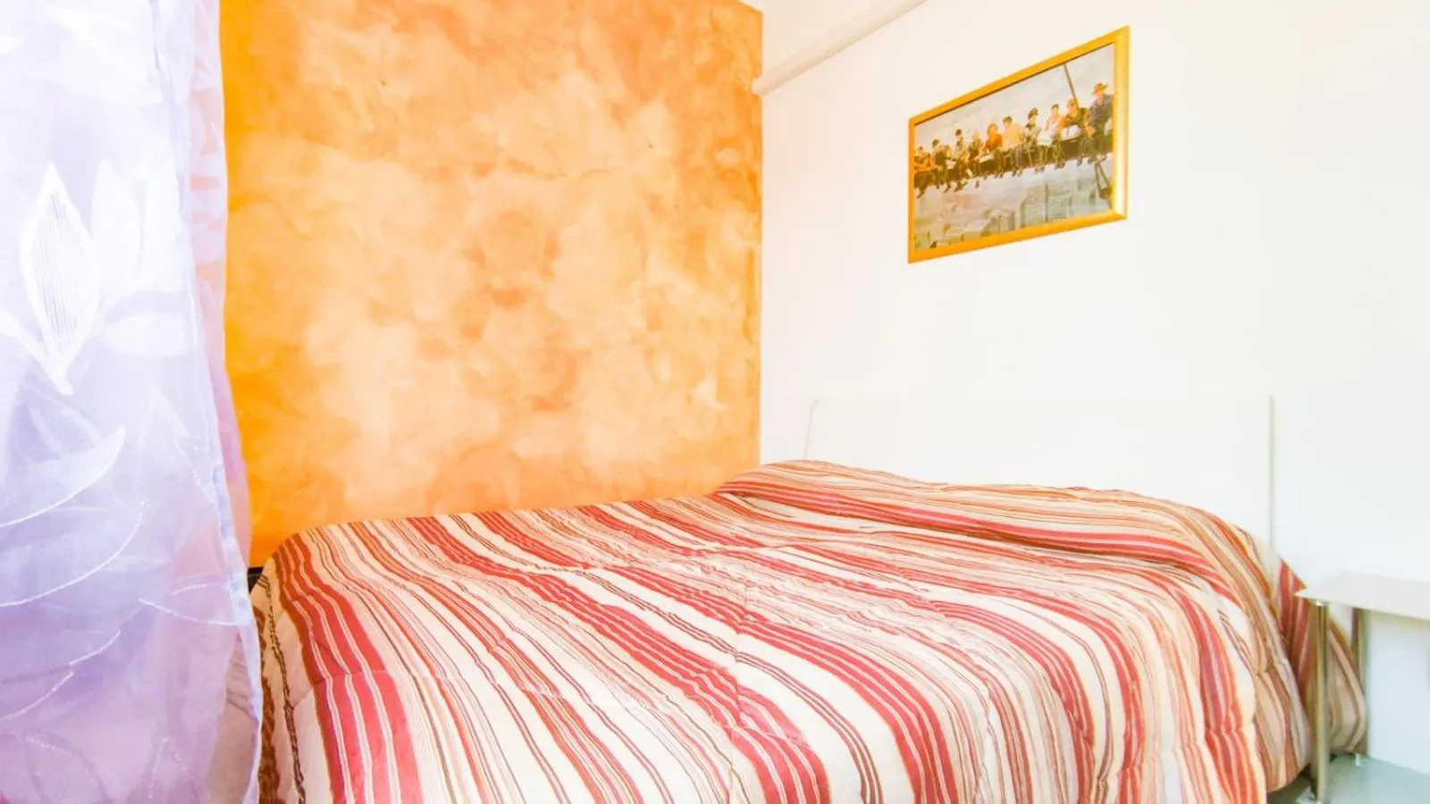 Bedroom, Bed in Franco