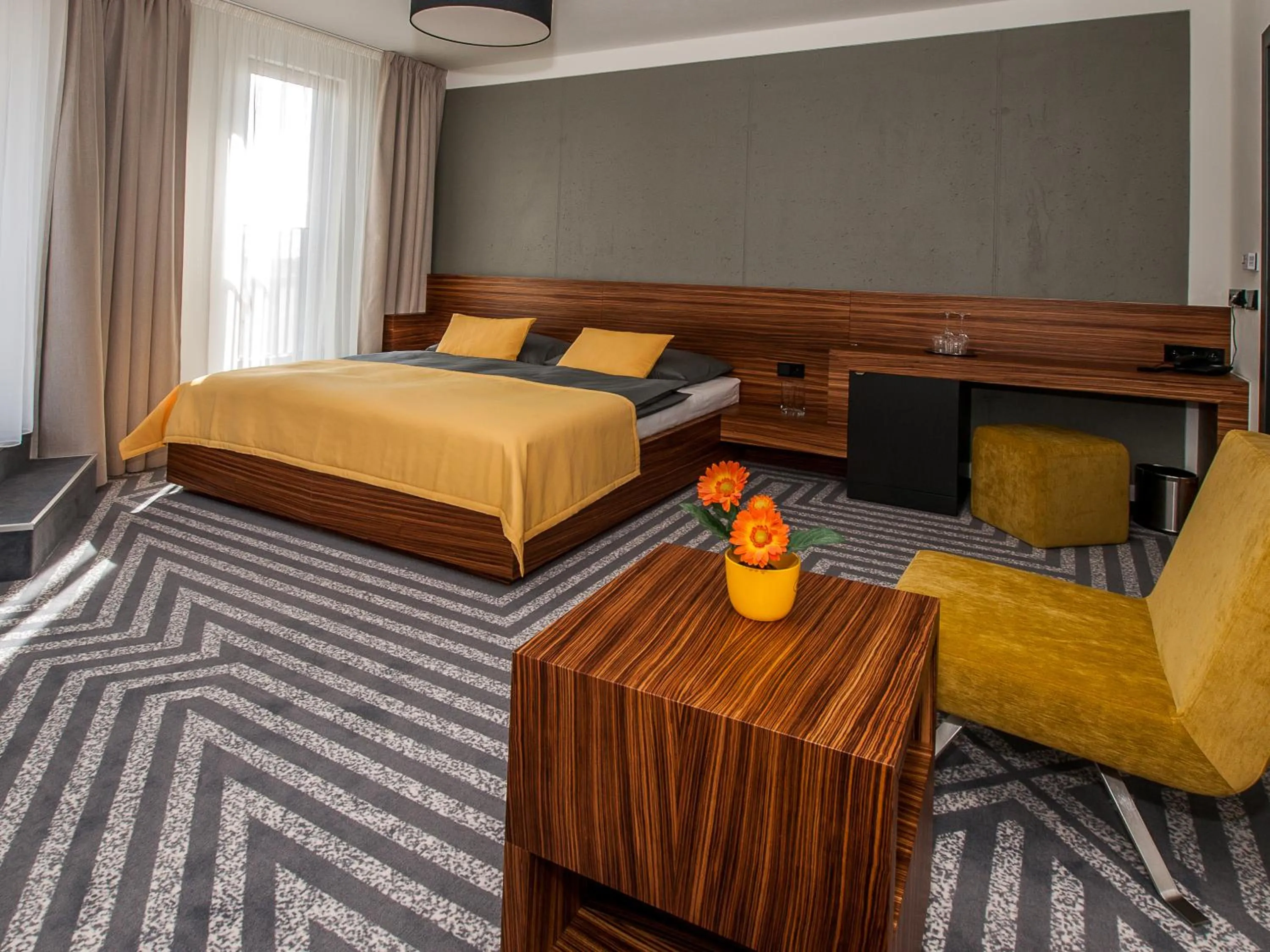 Photo of the whole room, Bed in Hotel 99