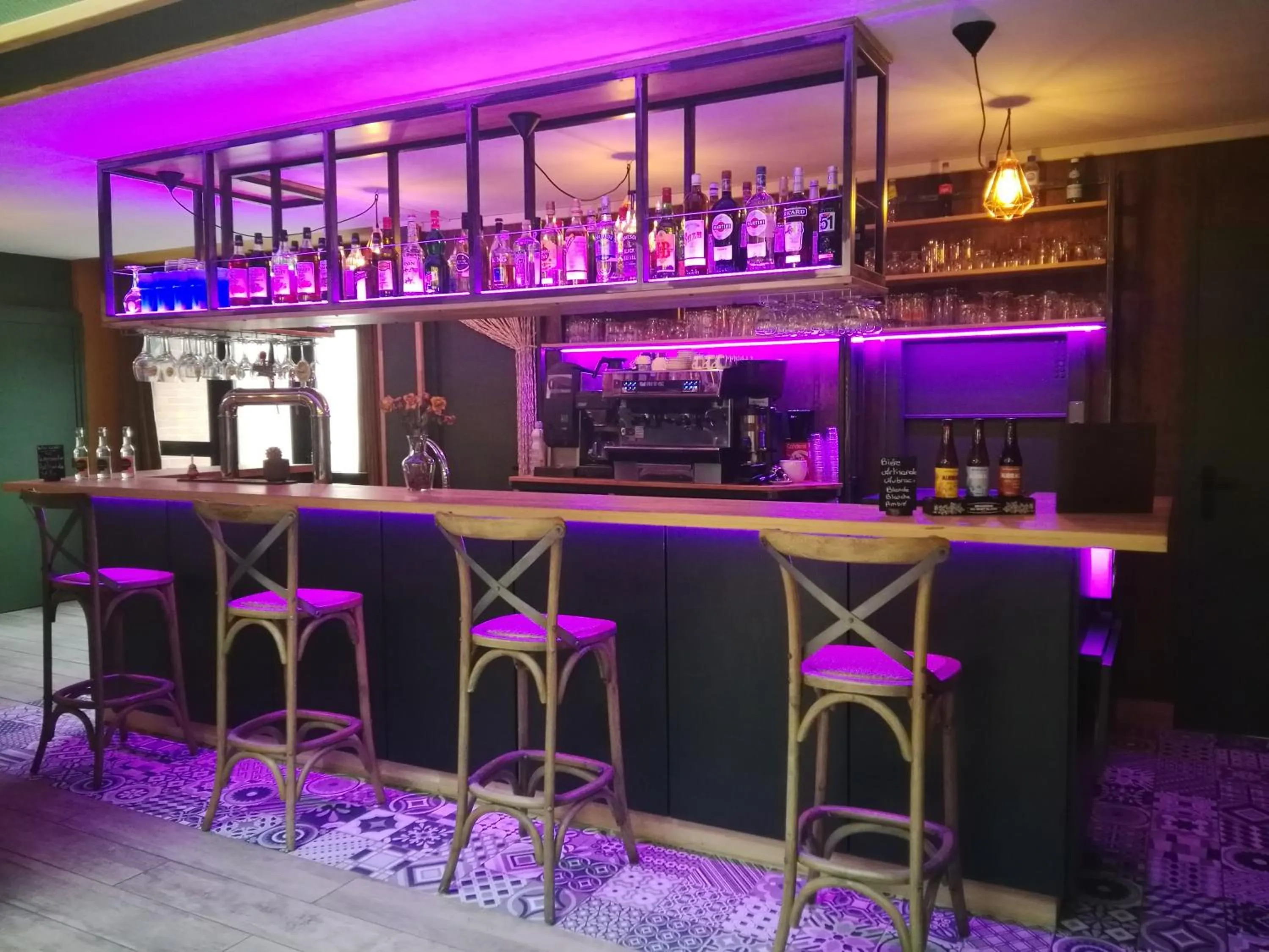 Lounge or bar in HOTEL RESTAURANT CIRIUS