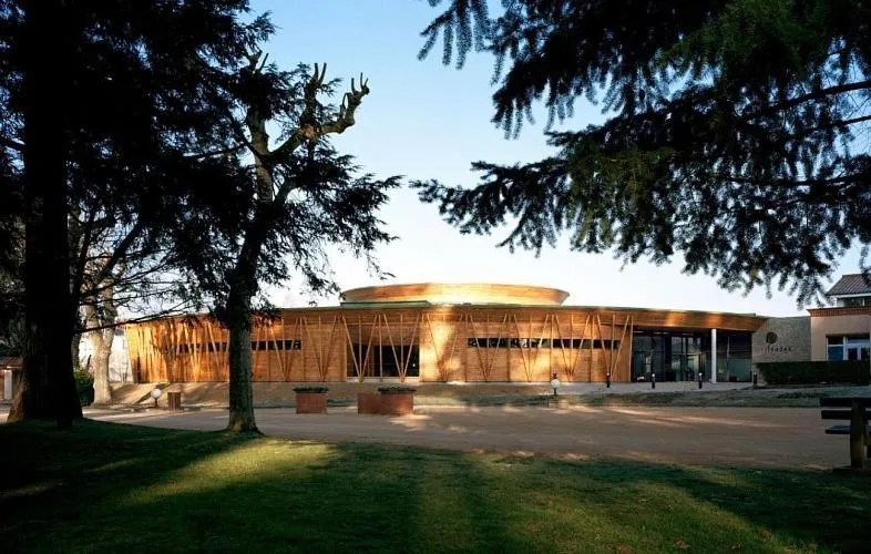 Nearby landmark in HOTEL RESTAURANT CIRIUS