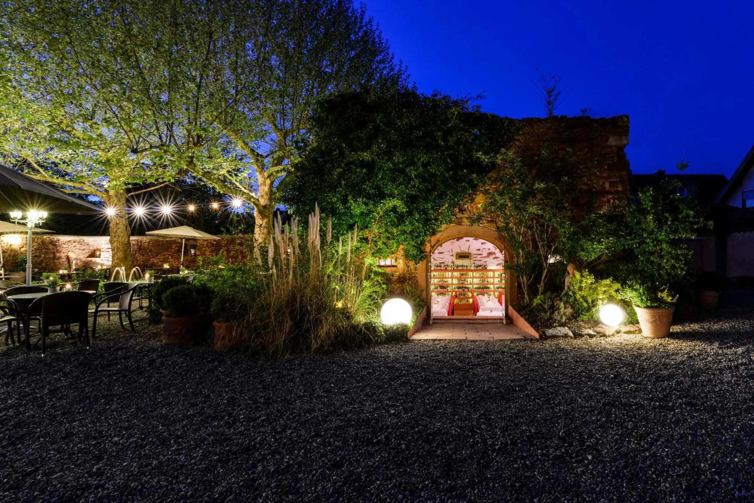 Facade/entrance in Jauch's Löwen Hotel-Restaurant
