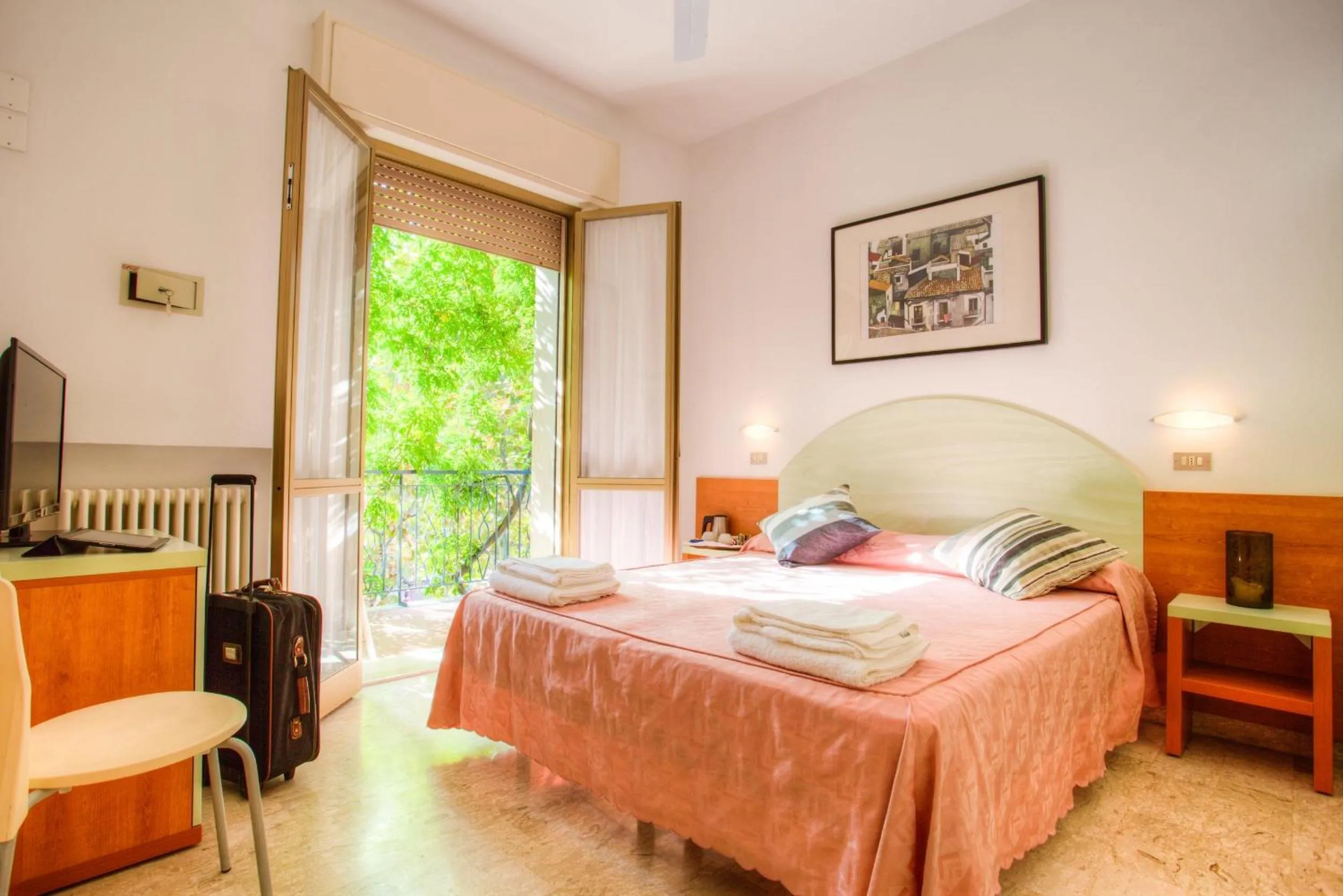 Bed in Albergo Villa Lucia