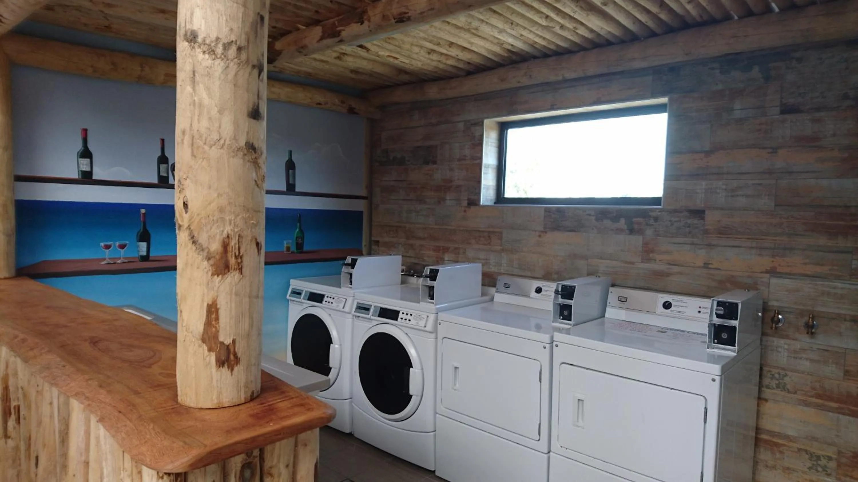 washing machine in Camping L'Ocean