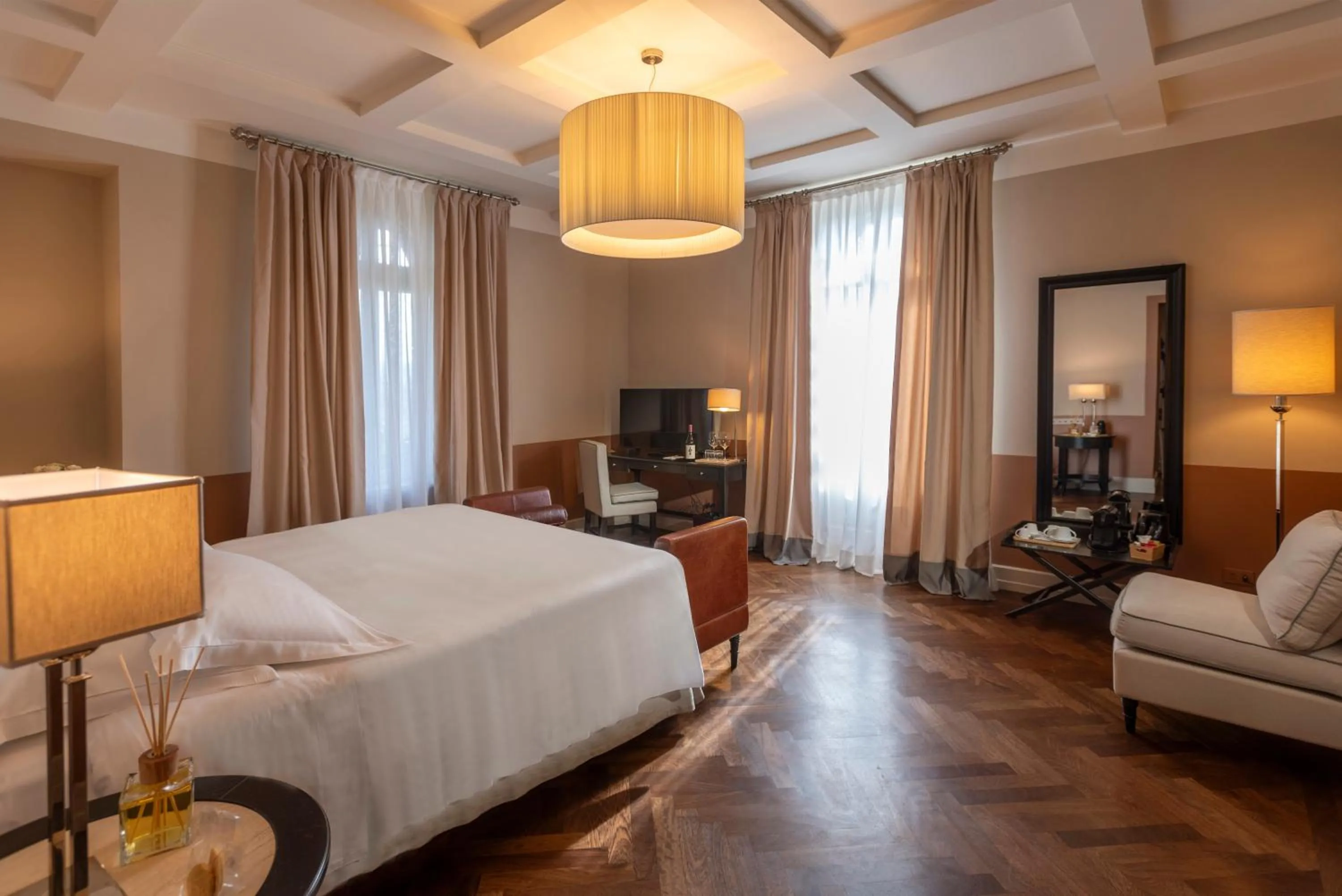 Bedroom, Bed in Villa Pattono Relais