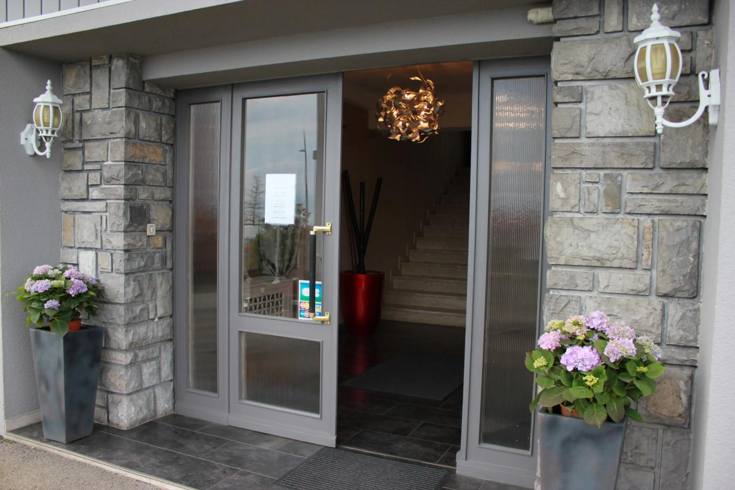 Facade/entrance in Hôtel Restaurant le Panorama