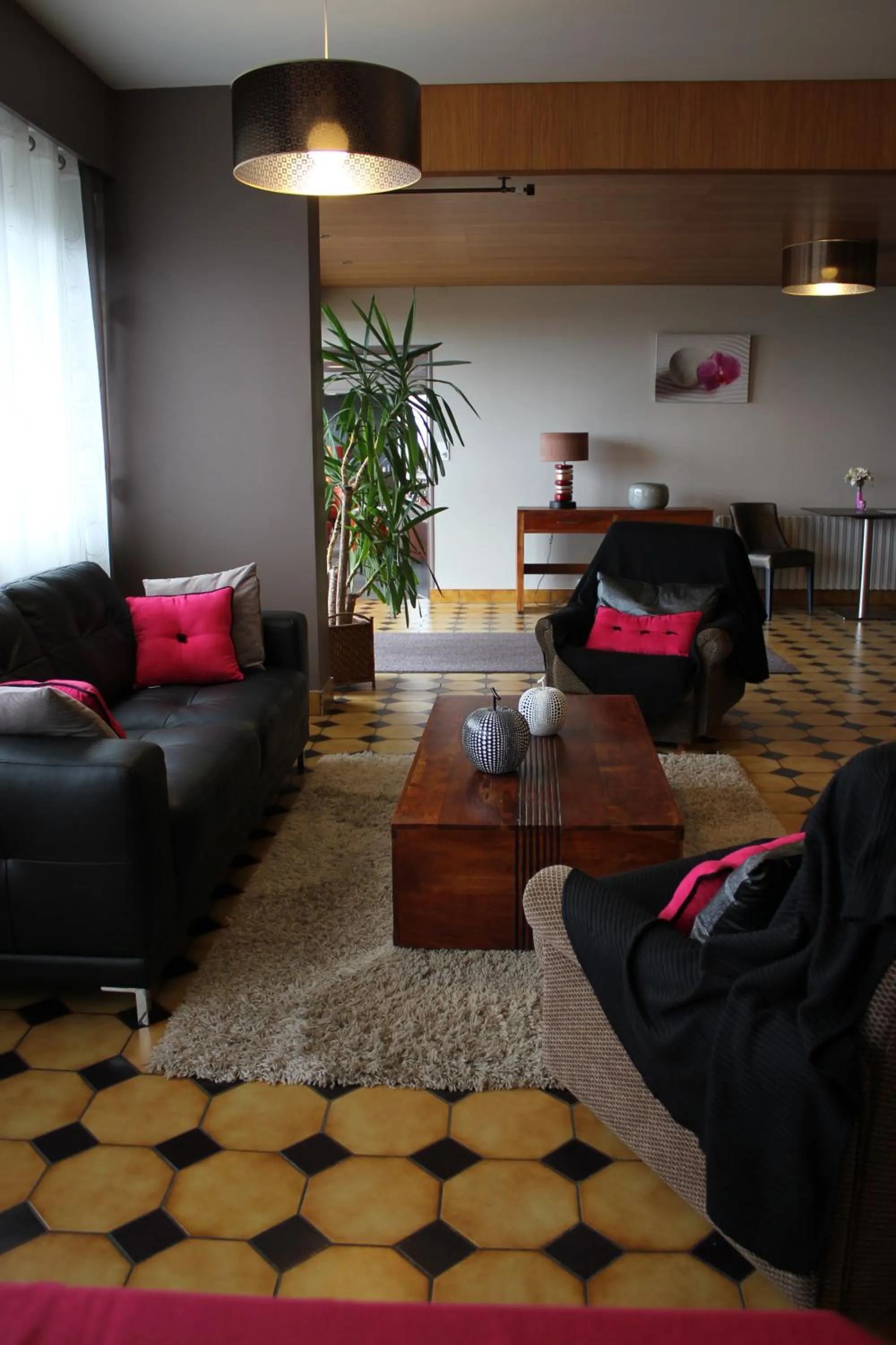 Lobby or reception, Bed in Hôtel Restaurant le Panorama