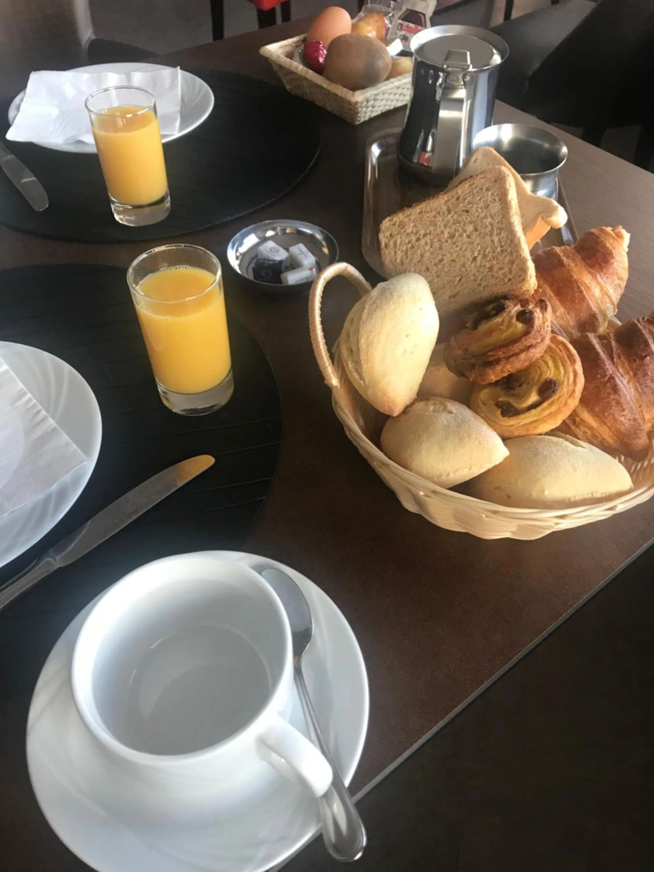 Buffet breakfast in Hôtel Restaurant le Panorama