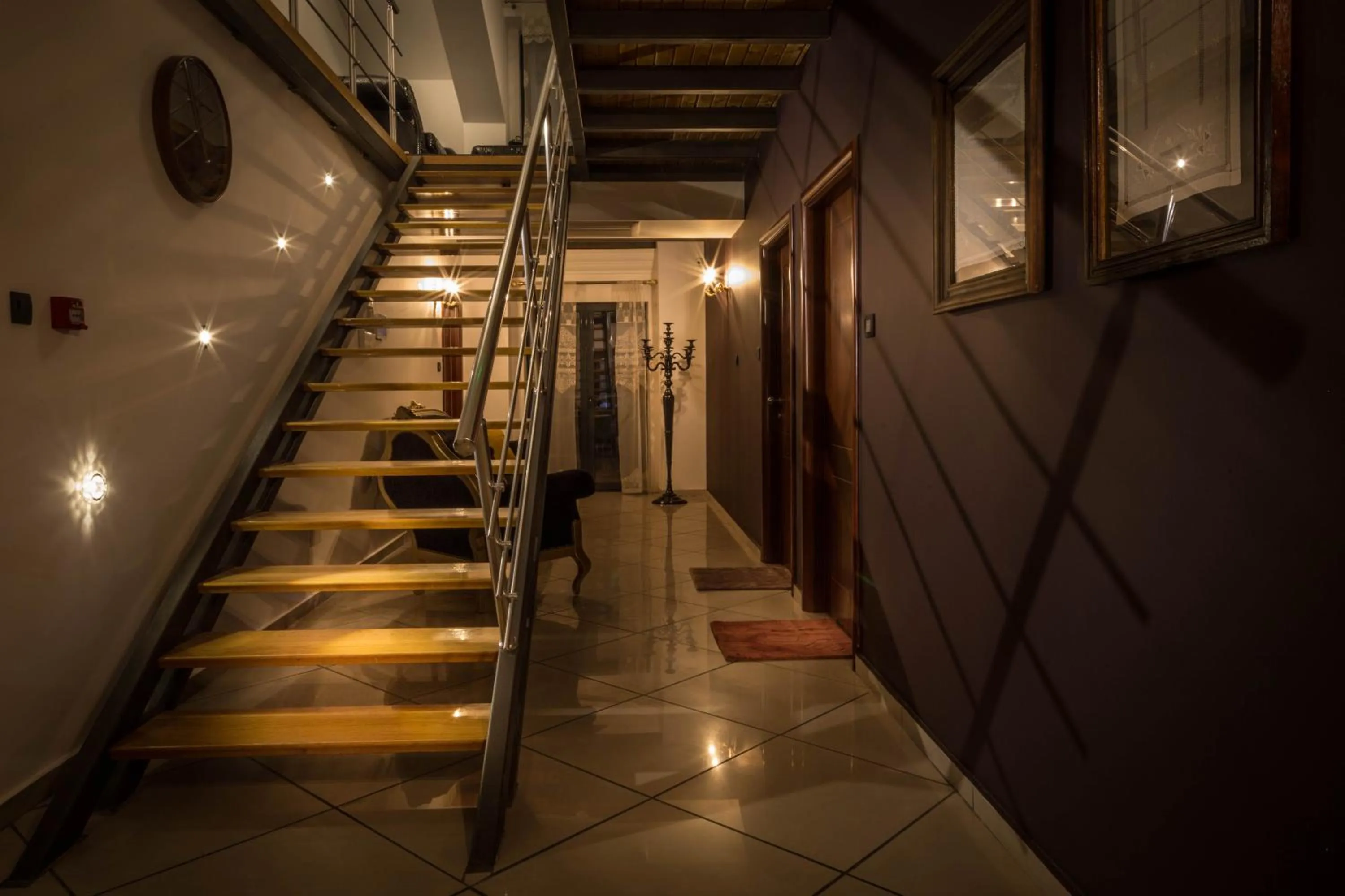 Lobby or reception in GARNI HOTEL ATRIUM