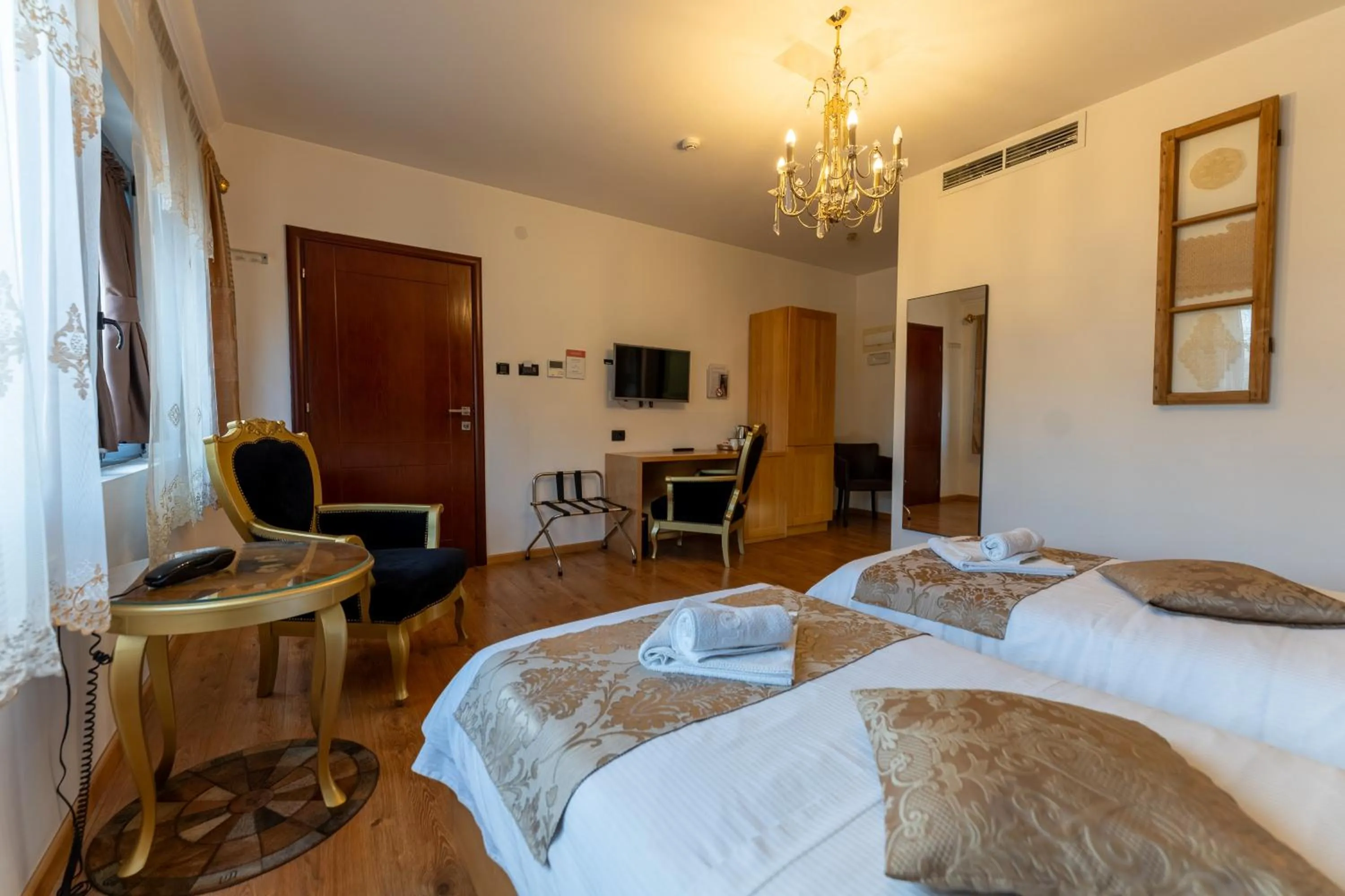 Bedroom, Bed in GARNI HOTEL ATRIUM