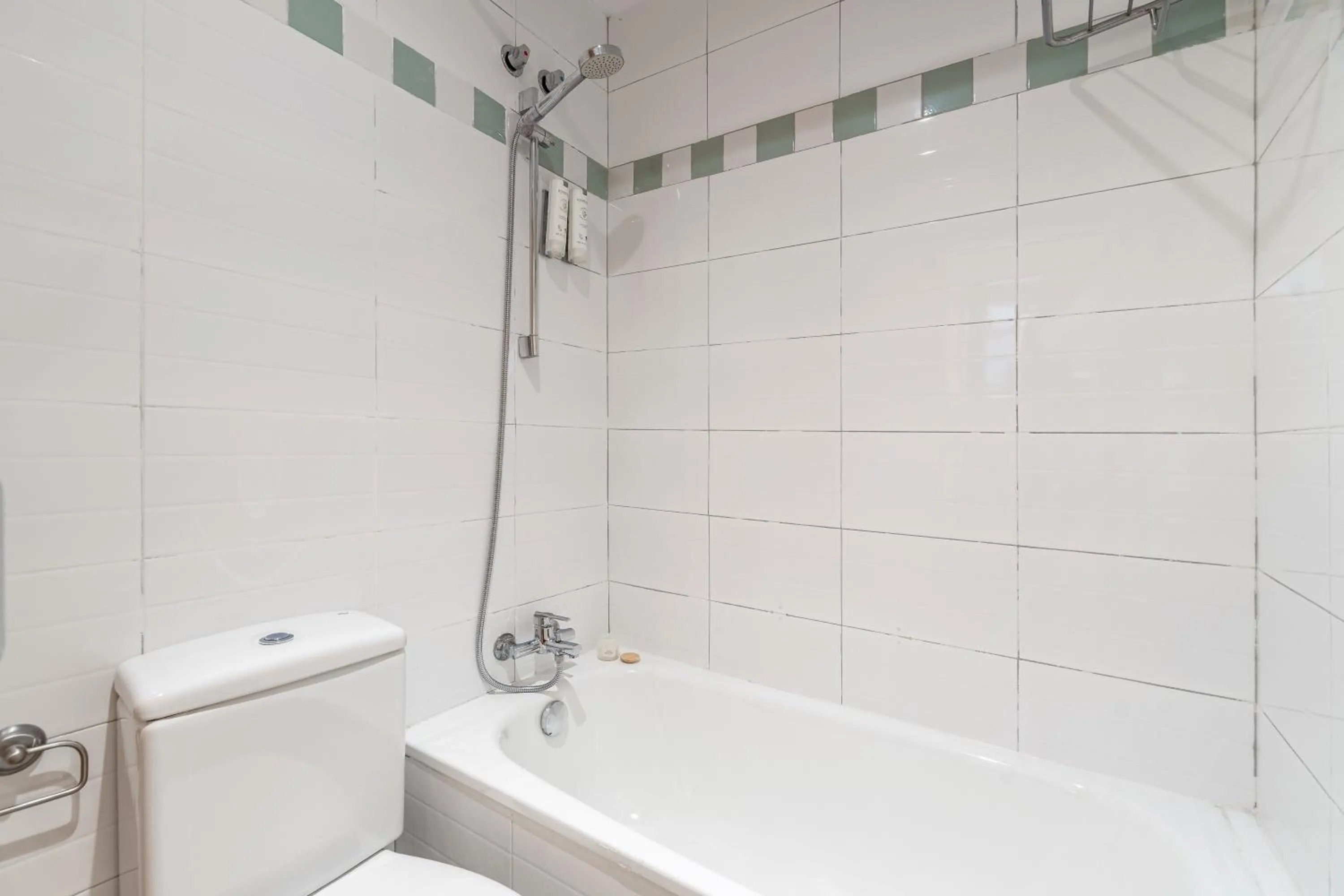 Bathroom in Aspasios Plaza Real Apartments