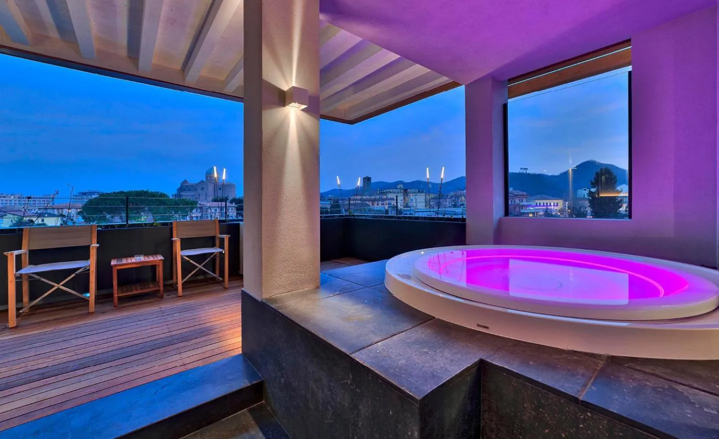 Night in Esplanade Tergesteo - Luxury Retreat