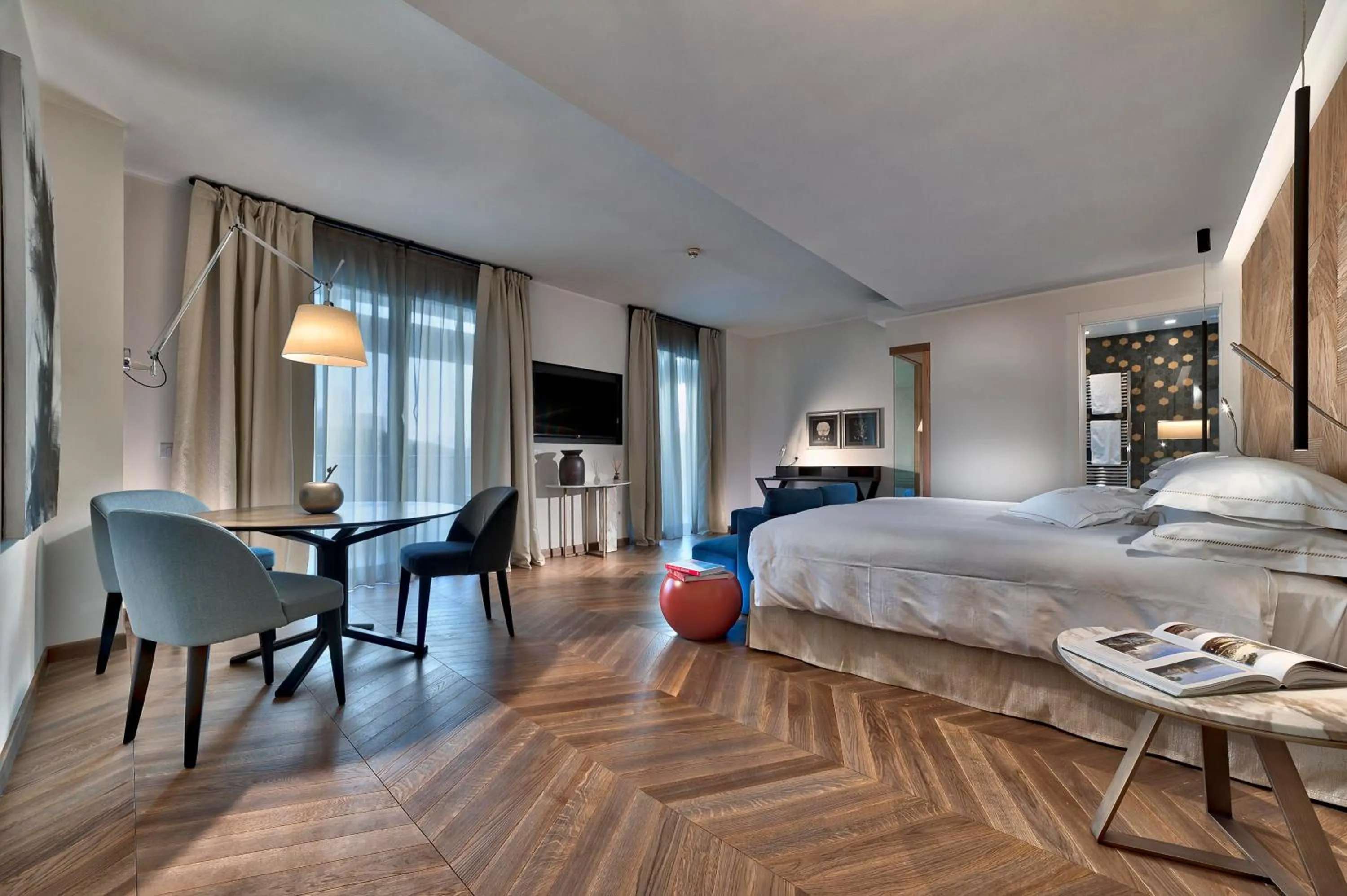 Bedroom, Bed in Esplanade Tergesteo - Luxury Retreat