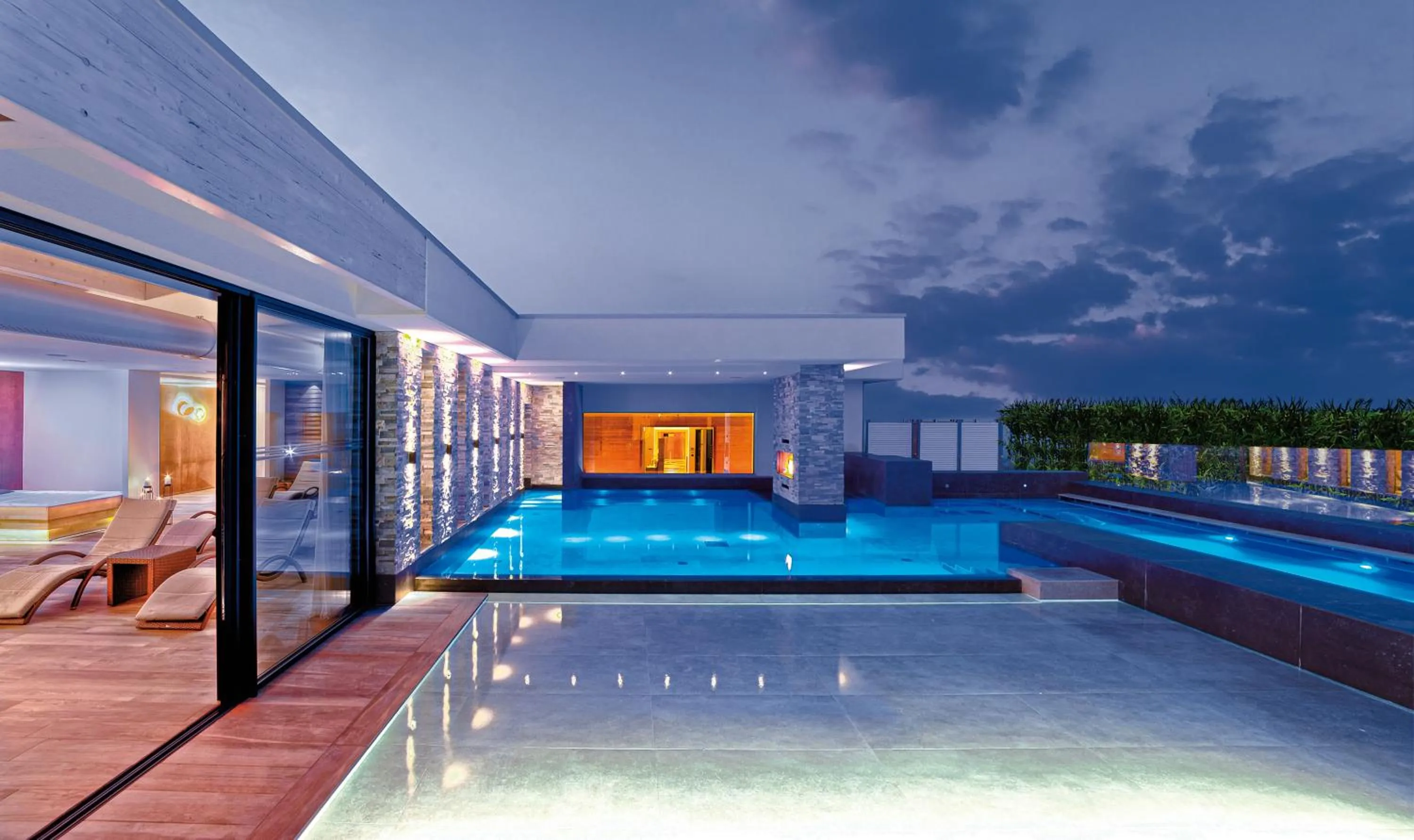 Swimming pool in Esplanade Tergesteo - Luxury Retreat