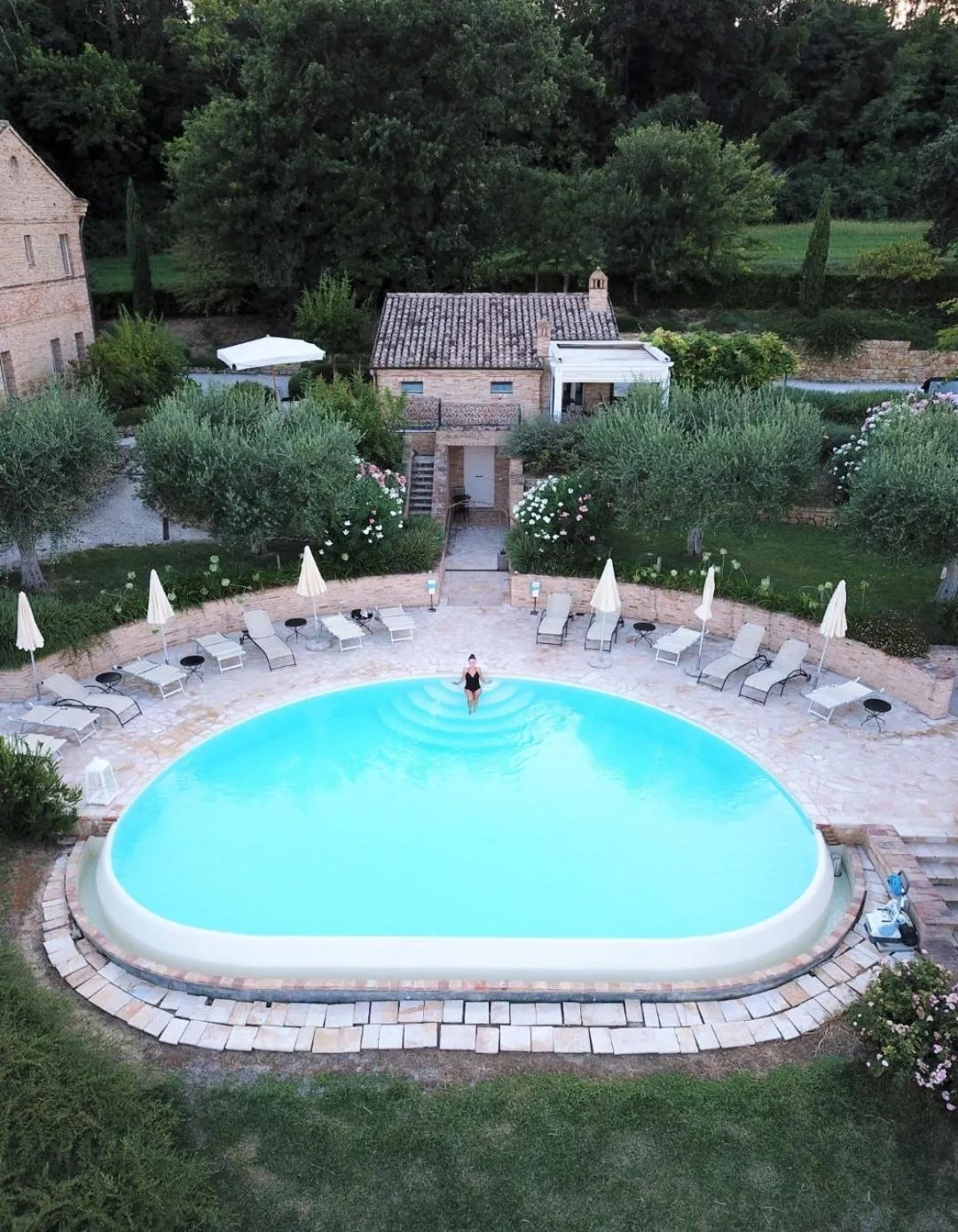 Swimming pool in Pamperduto Country Resort