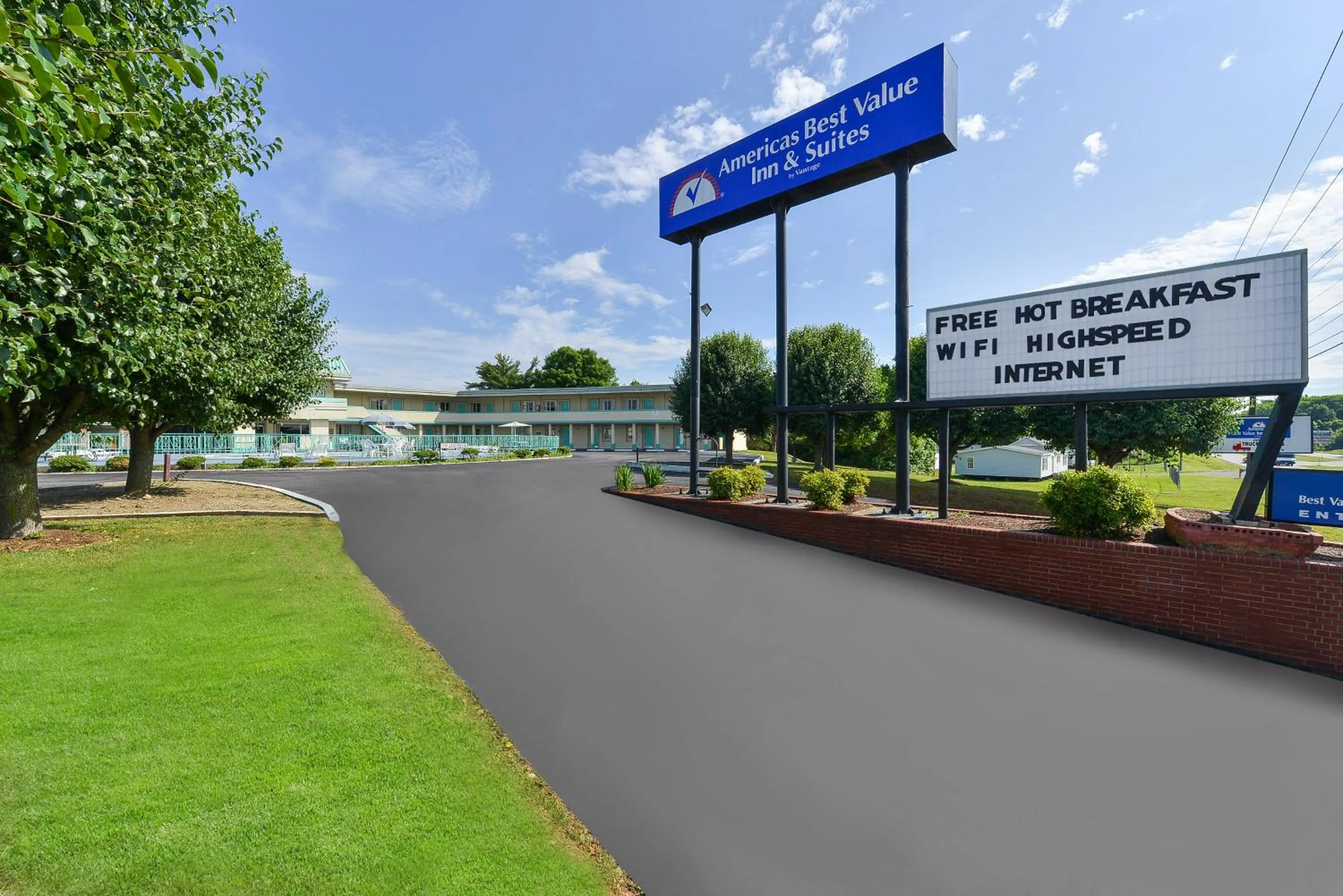 Facade/entrance in Americas Best Value Inn Suites South Boston