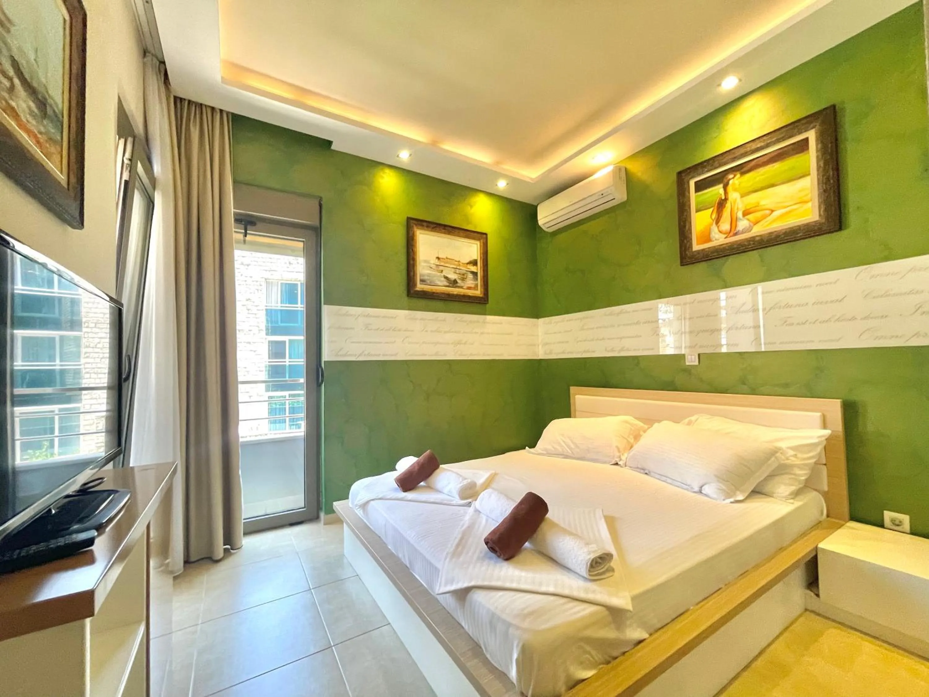 Bedroom, Bed in Hotel Butua Residence