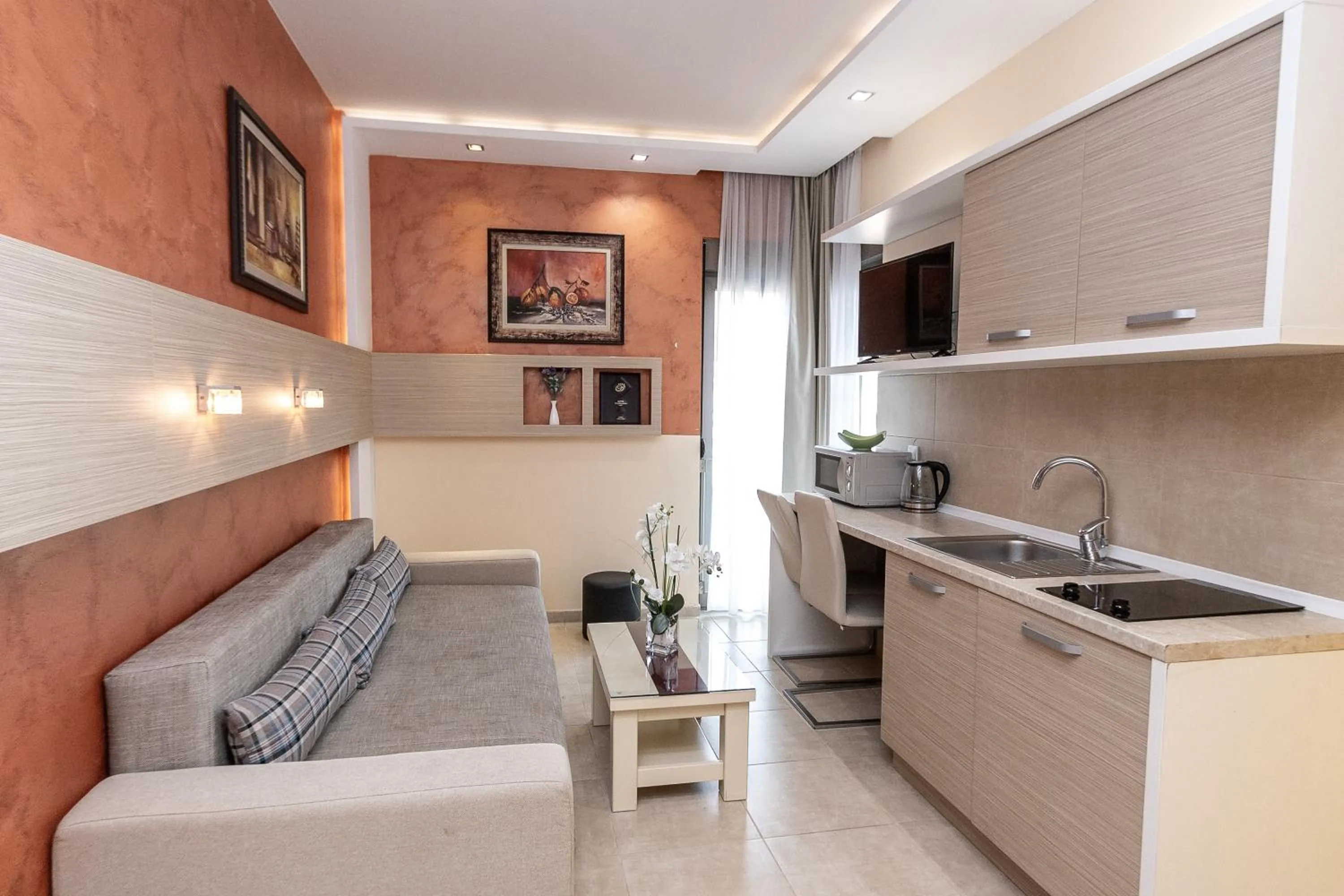 TV and multimedia in Hotel Butua Residence