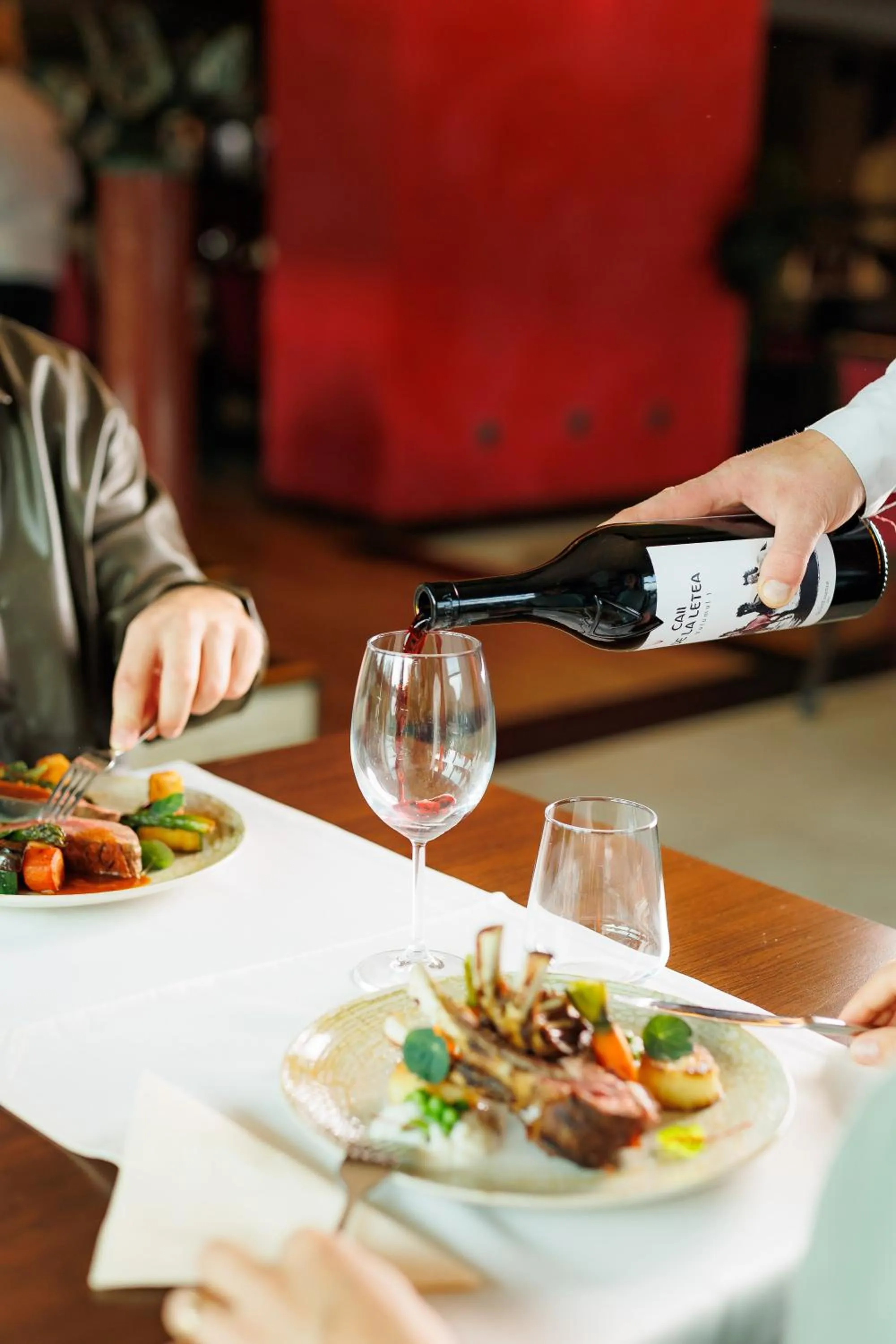 Restaurant/places to eat in Hotel Orizont