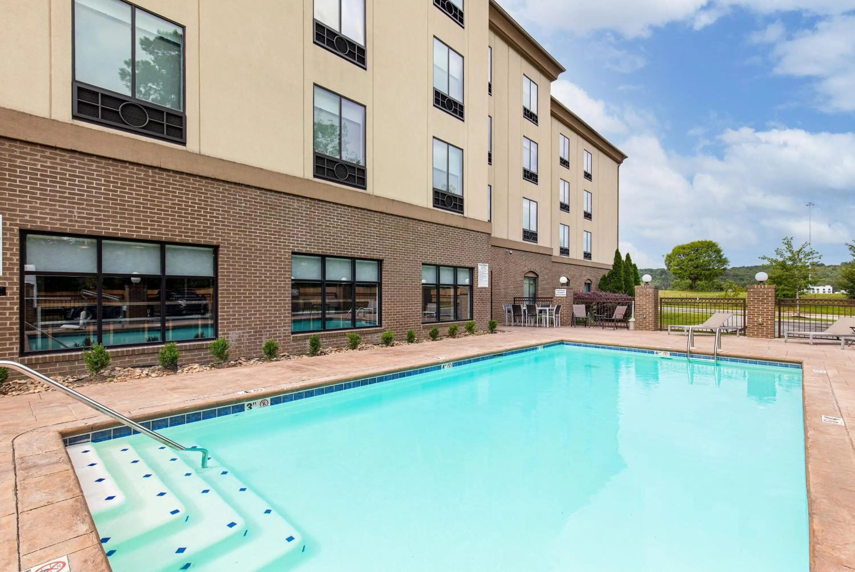 Swimming pool in Holiday Inn Express & Suites - Cleveland Northwest by IHG