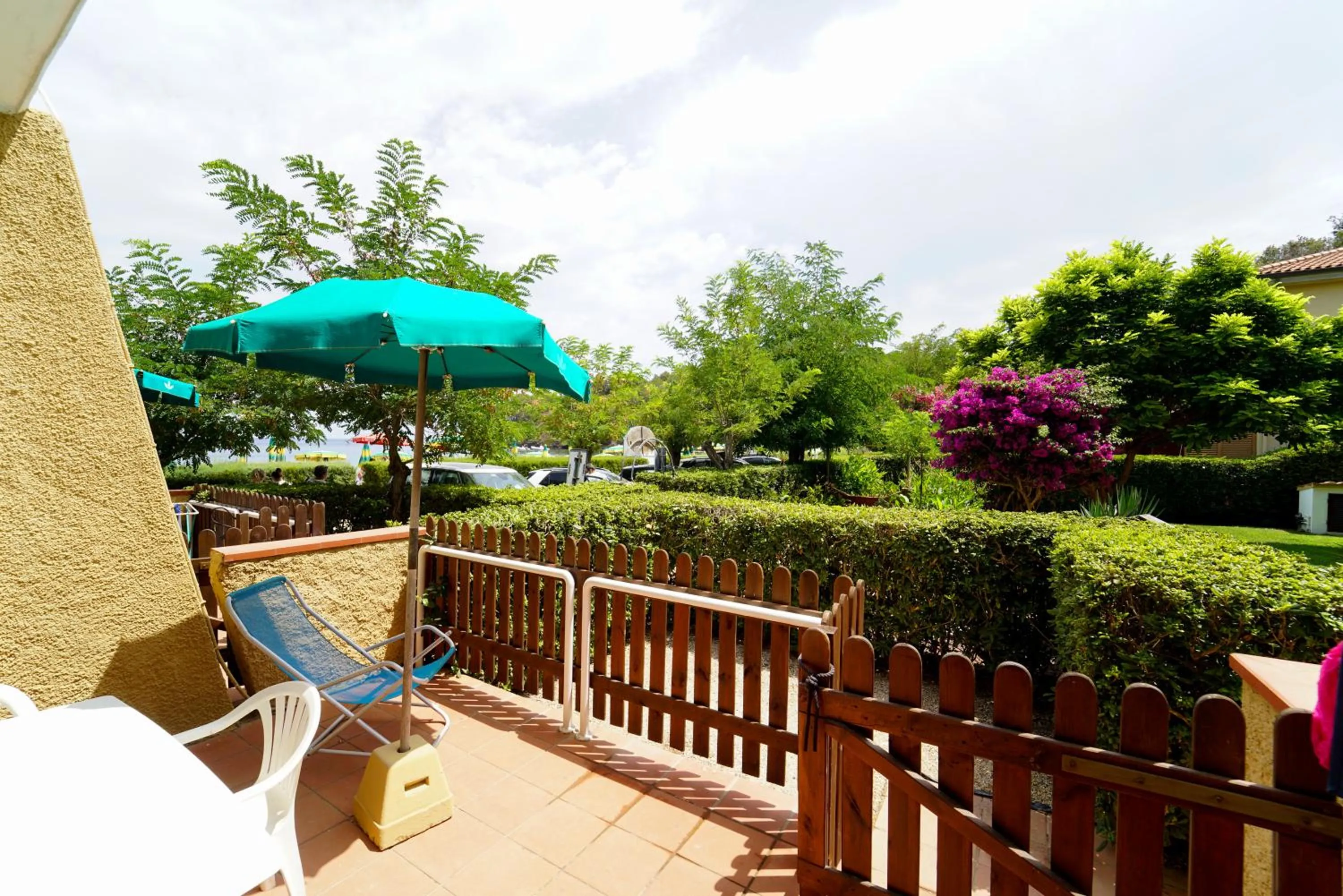 Patio in Residence Le Acacie