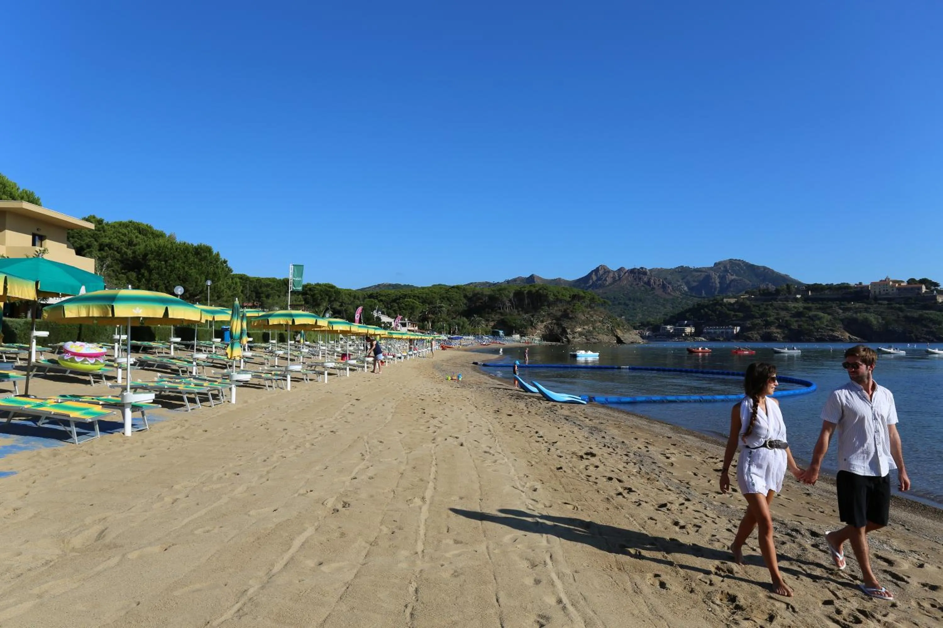 Beach in Residence Le Acacie