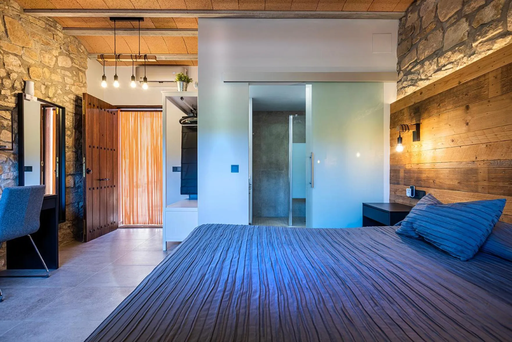 View (from property/room), Bed in Les Muntades