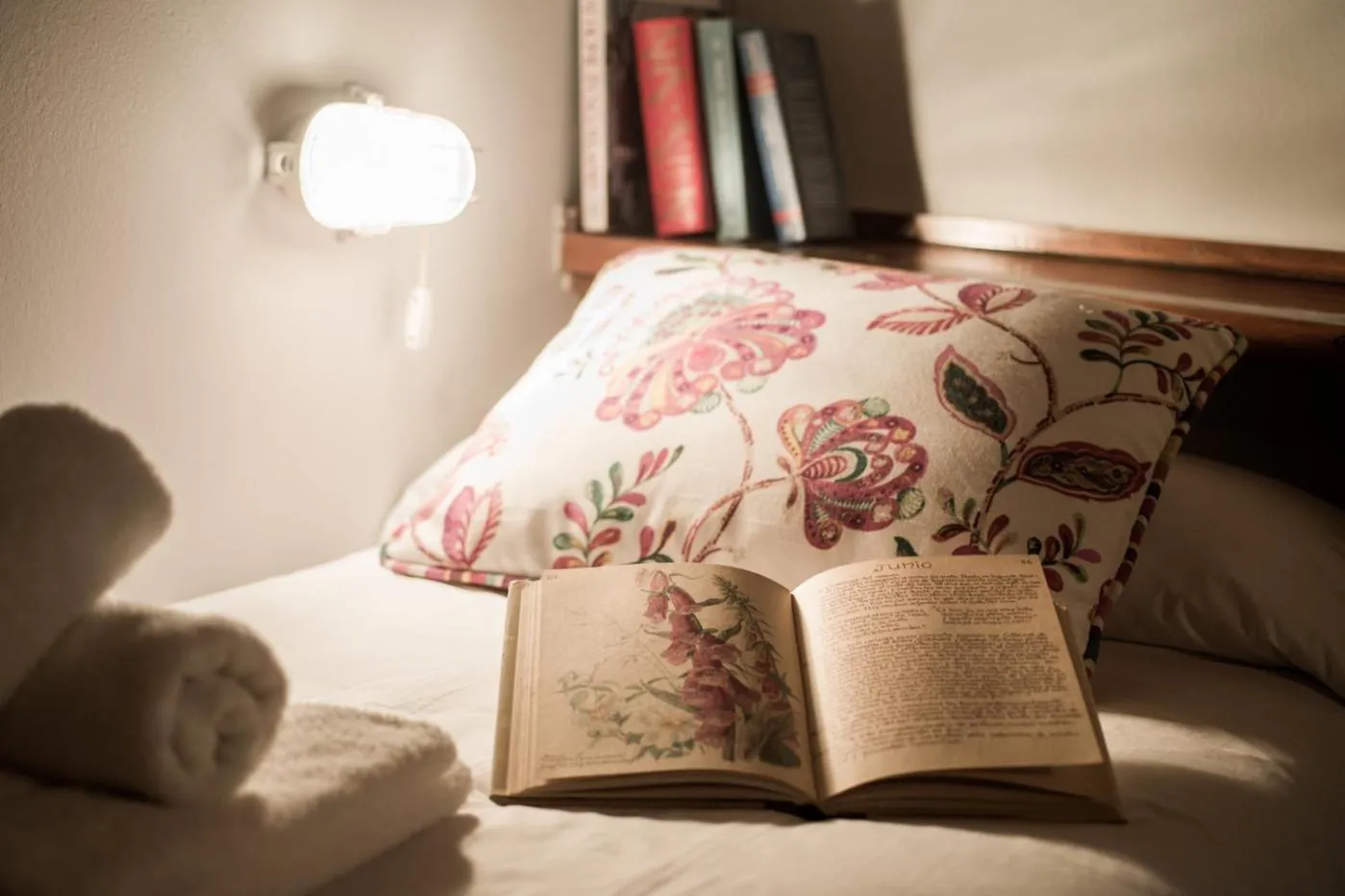 Decorative detail, Bed in Apart Hotel La Bora