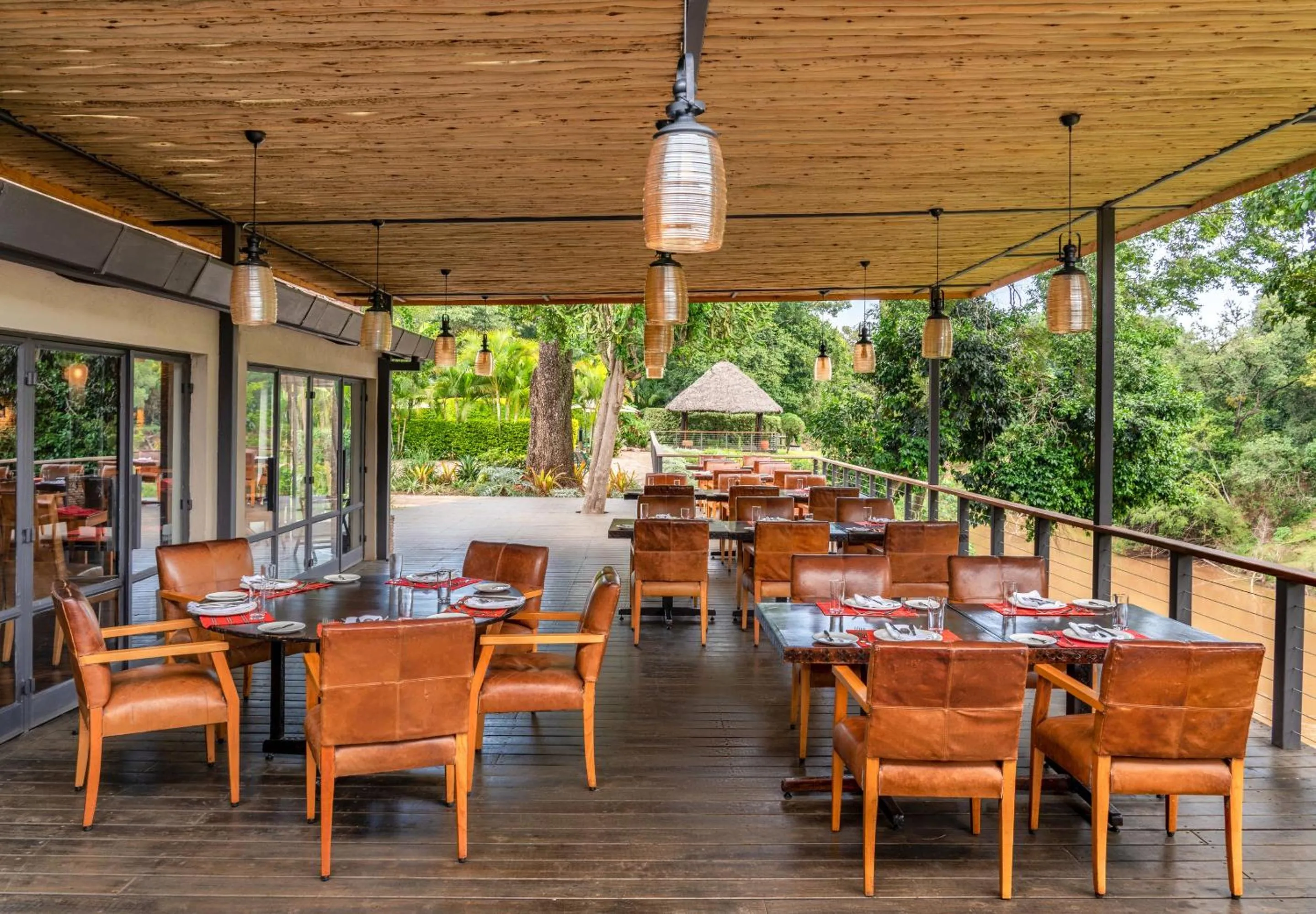 Restaurant/places to eat in Fairmont Mara Safari Club