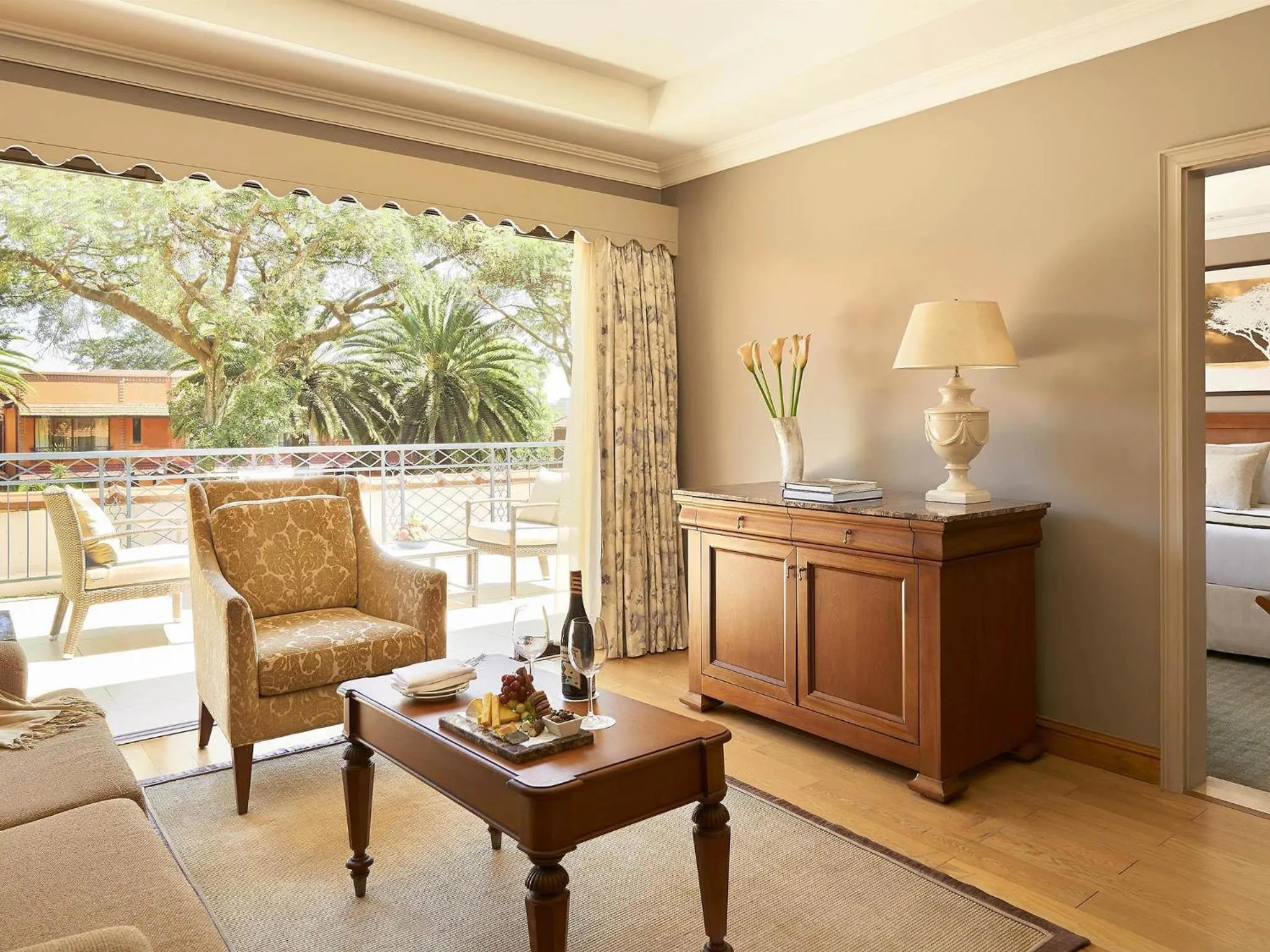 Photo of the whole room in Fairmont The Norfolk