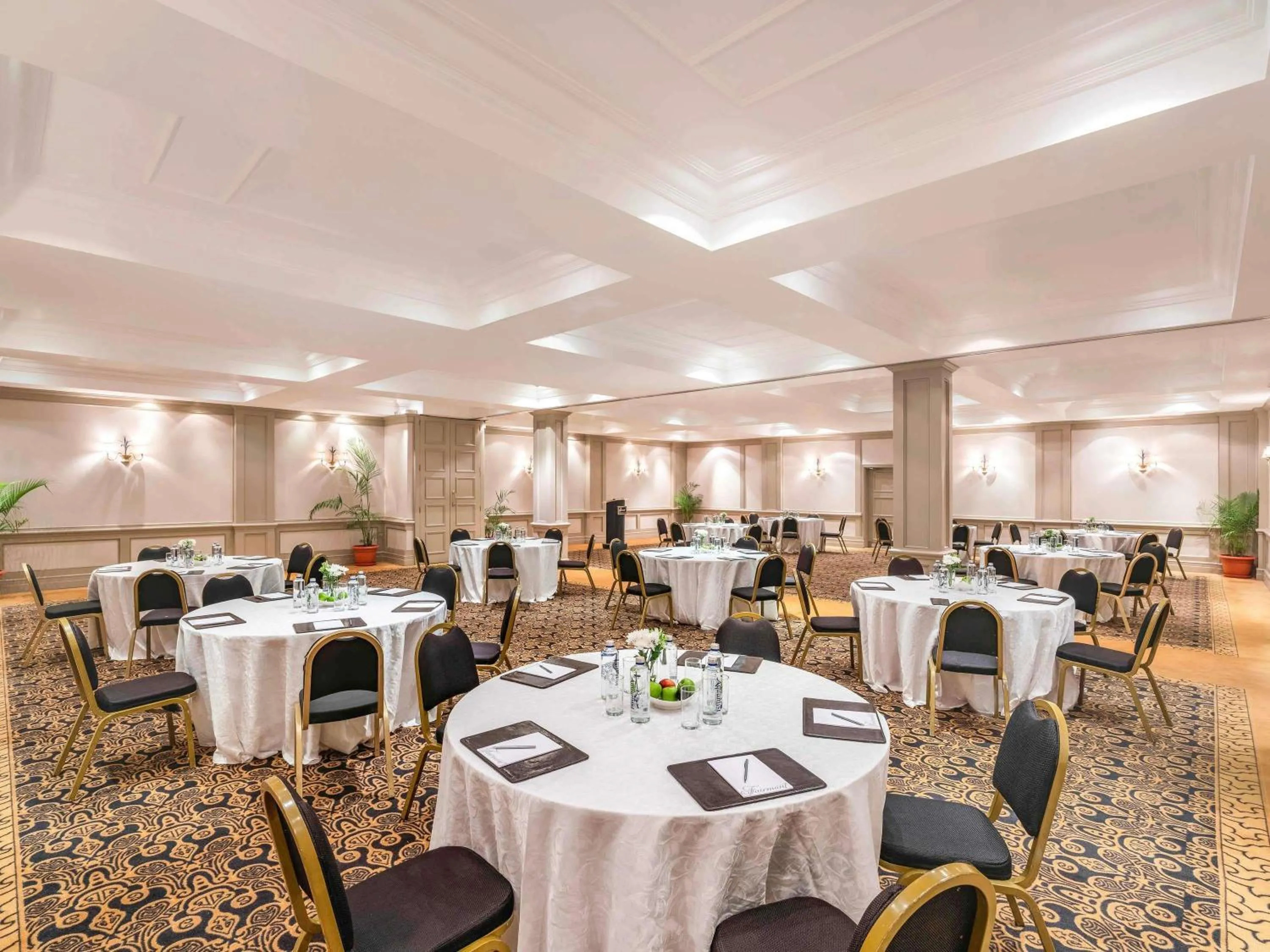 Meeting/conference room in Fairmont The Norfolk