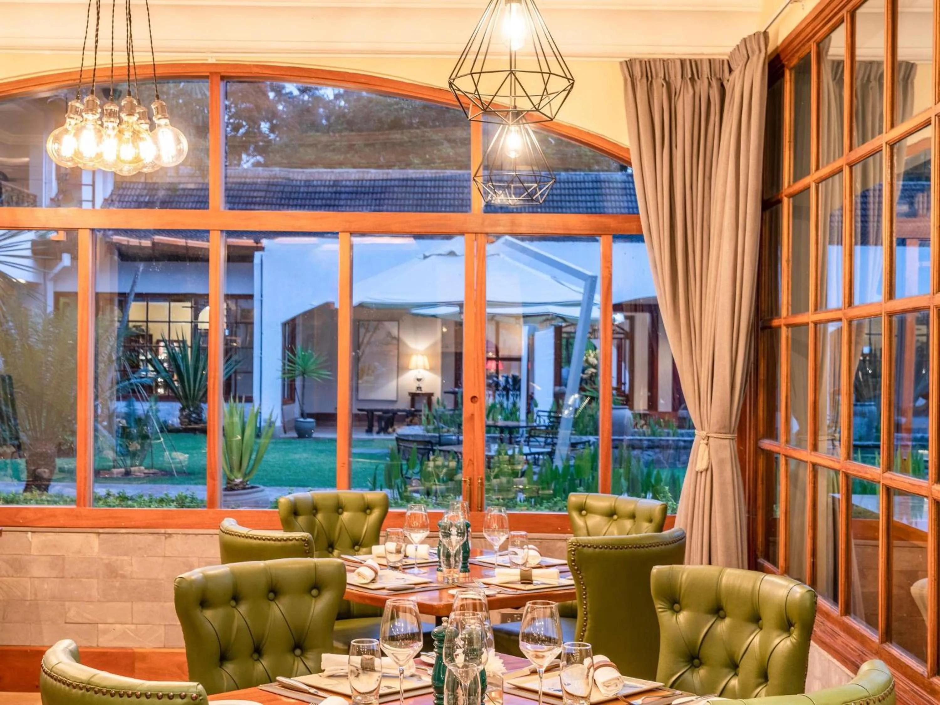 Restaurant/places to eat in Fairmont Mount Kenya Safari Club