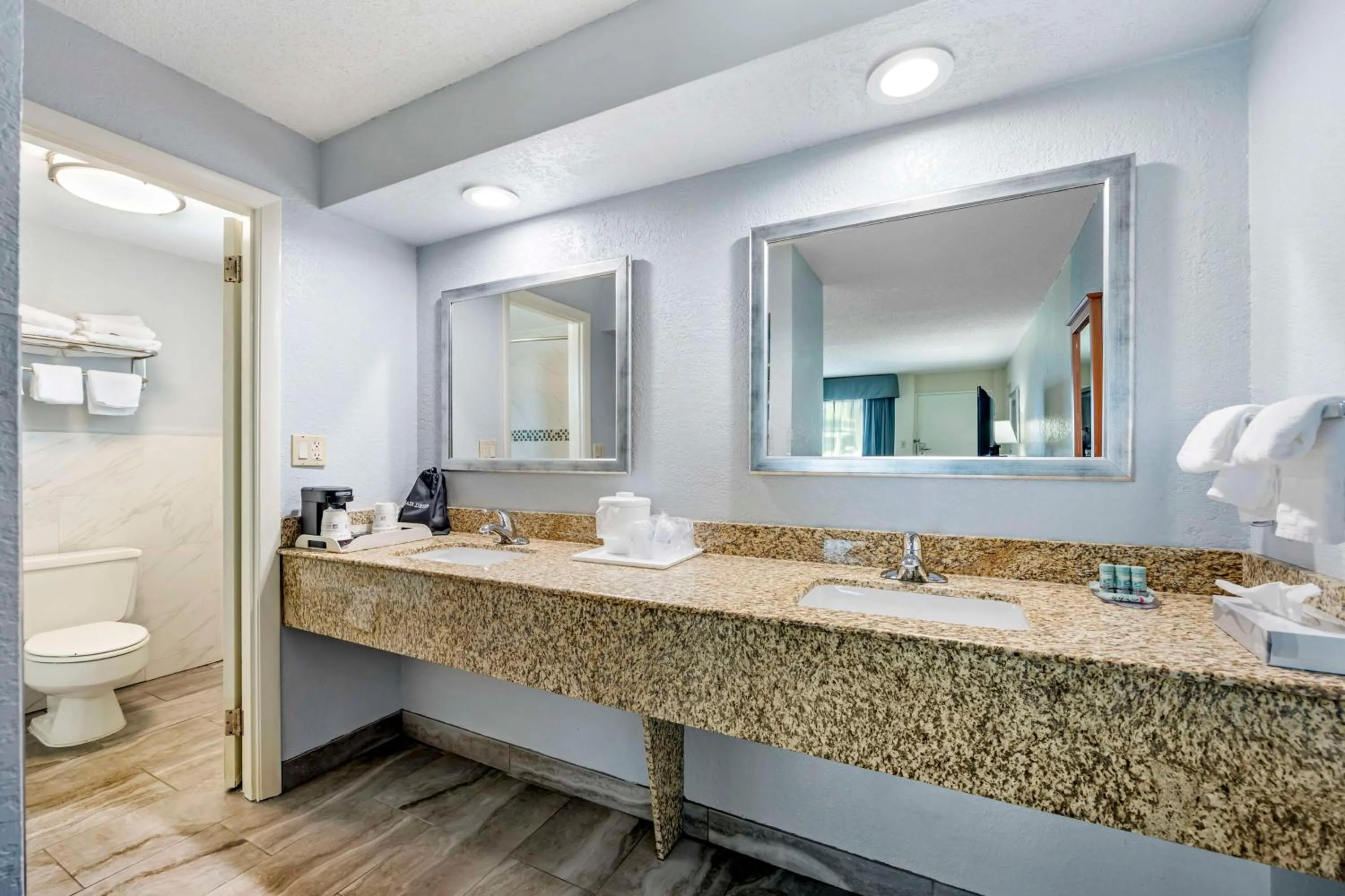 Bathroom in Best Western Thunderbird Motel