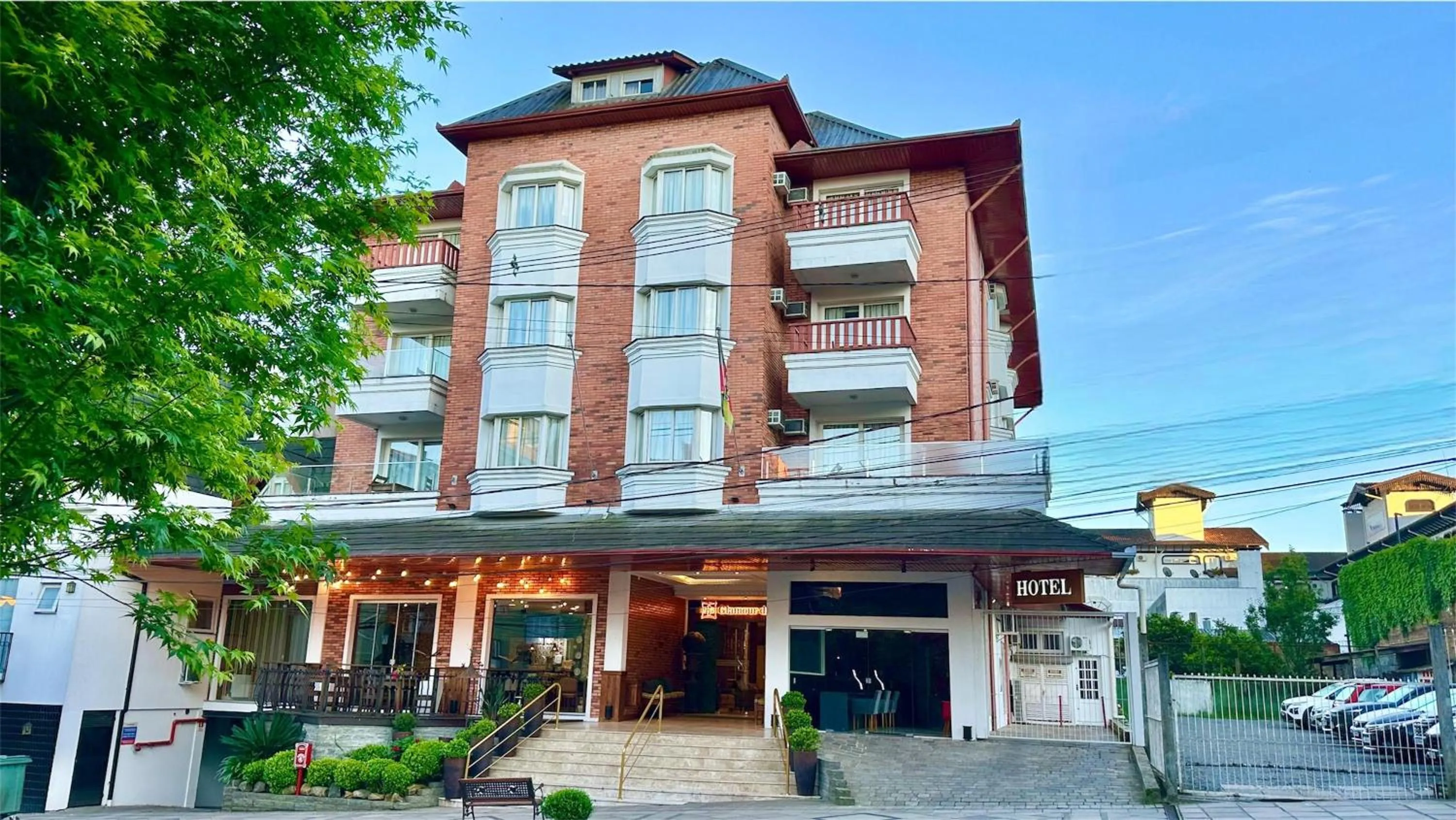 Property building in Hotel Glamour da Serra