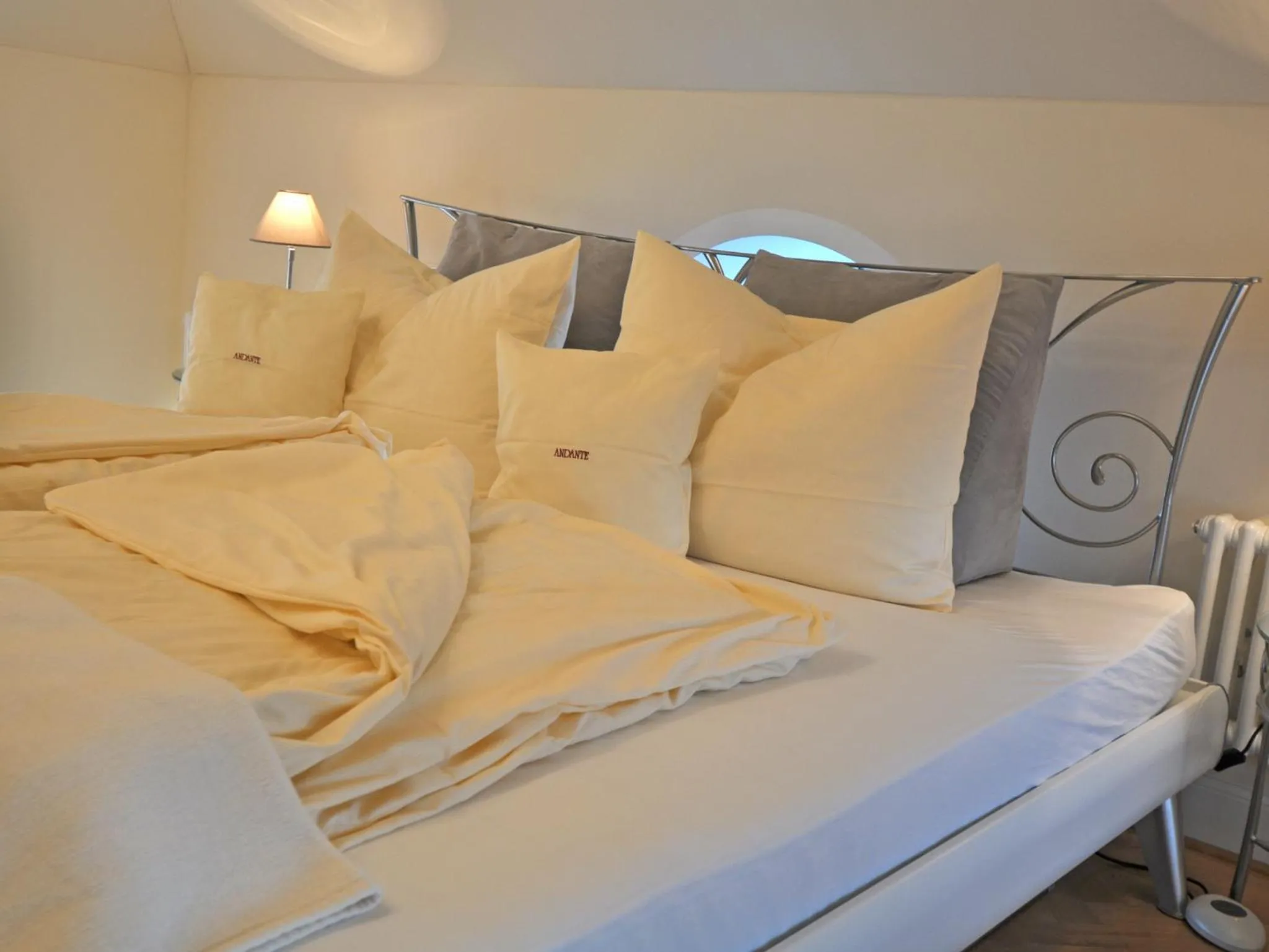 Bedroom, Bed in Villa Andante Apartmenthotel