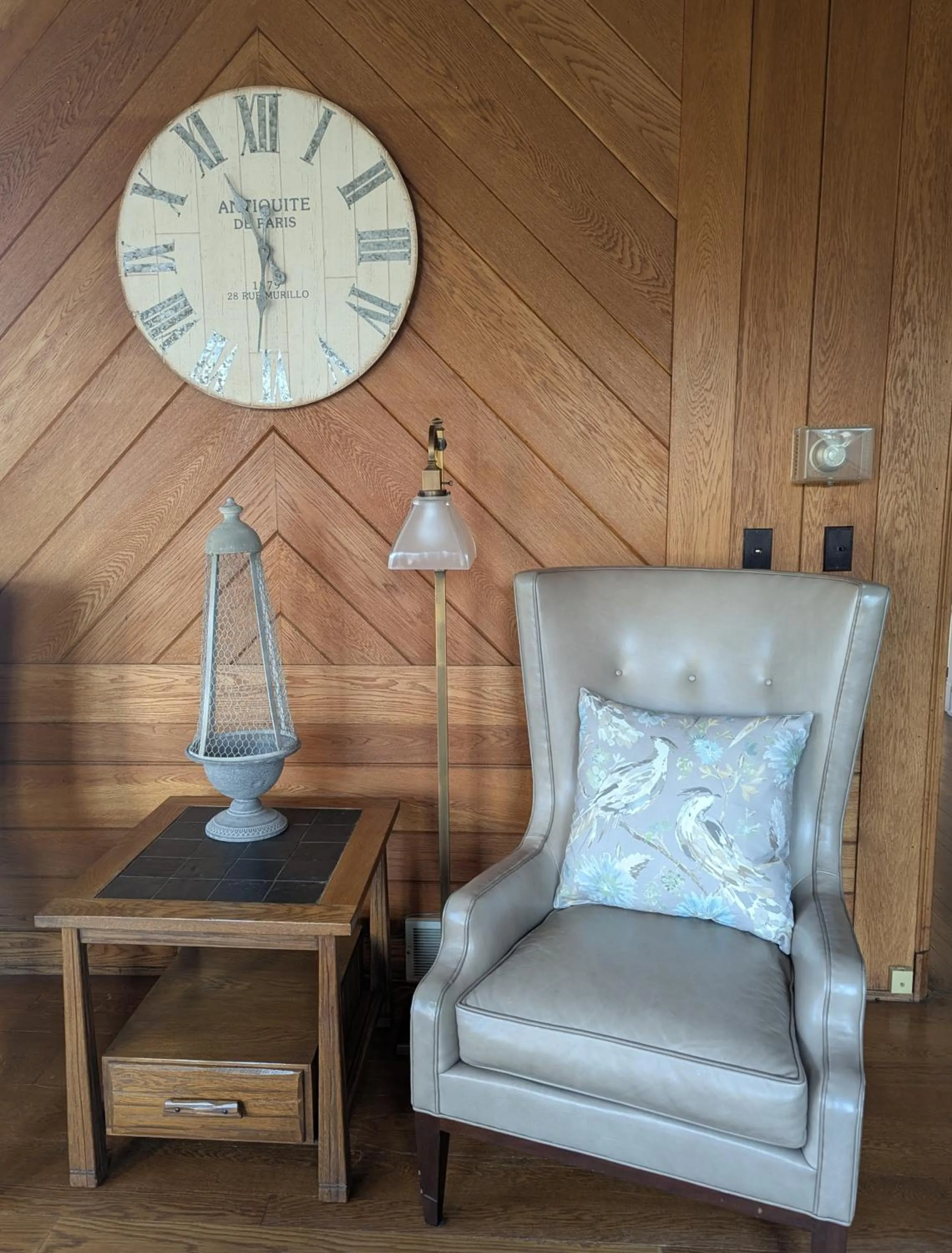 Library in Farrell House Lodge at Sunnybrook Trout Club