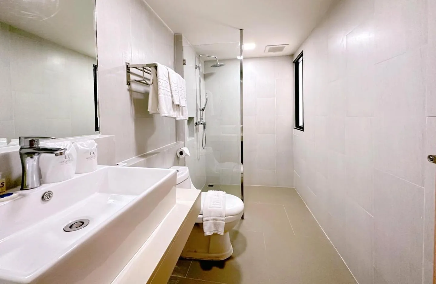 O2 Grand Suvarnabhumi Airport - Free Scheduled Shuttle from Hotel to Suvarnabhumi Airport