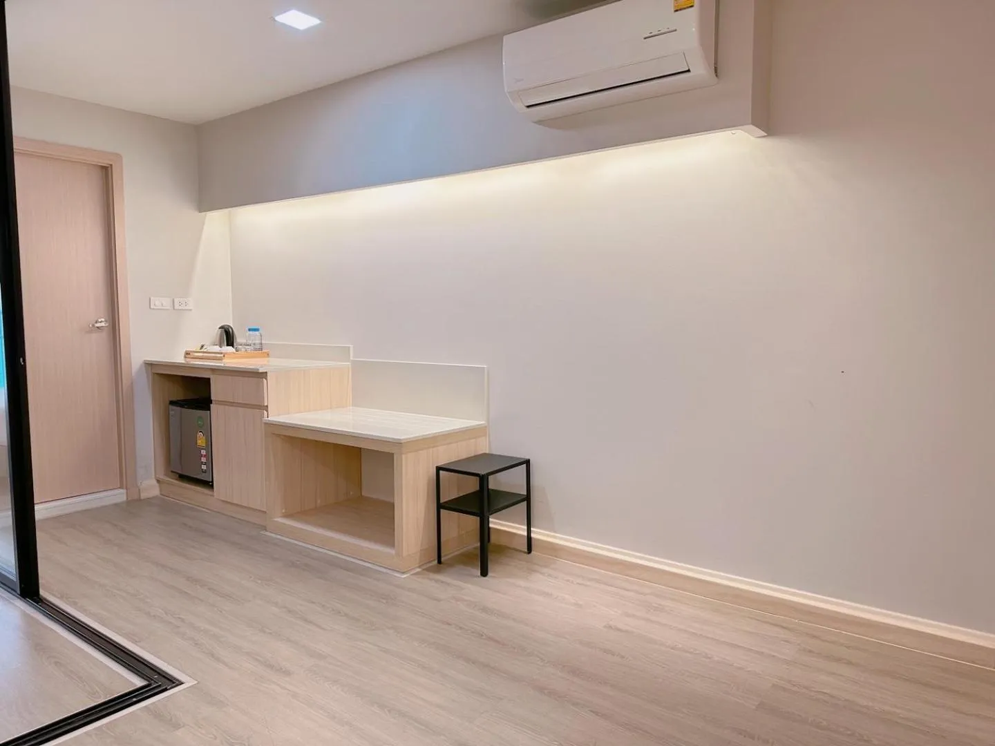 O2 Grand Suvarnabhumi Airport - Free Scheduled Shuttle from Hotel to Suvarnabhumi Airport