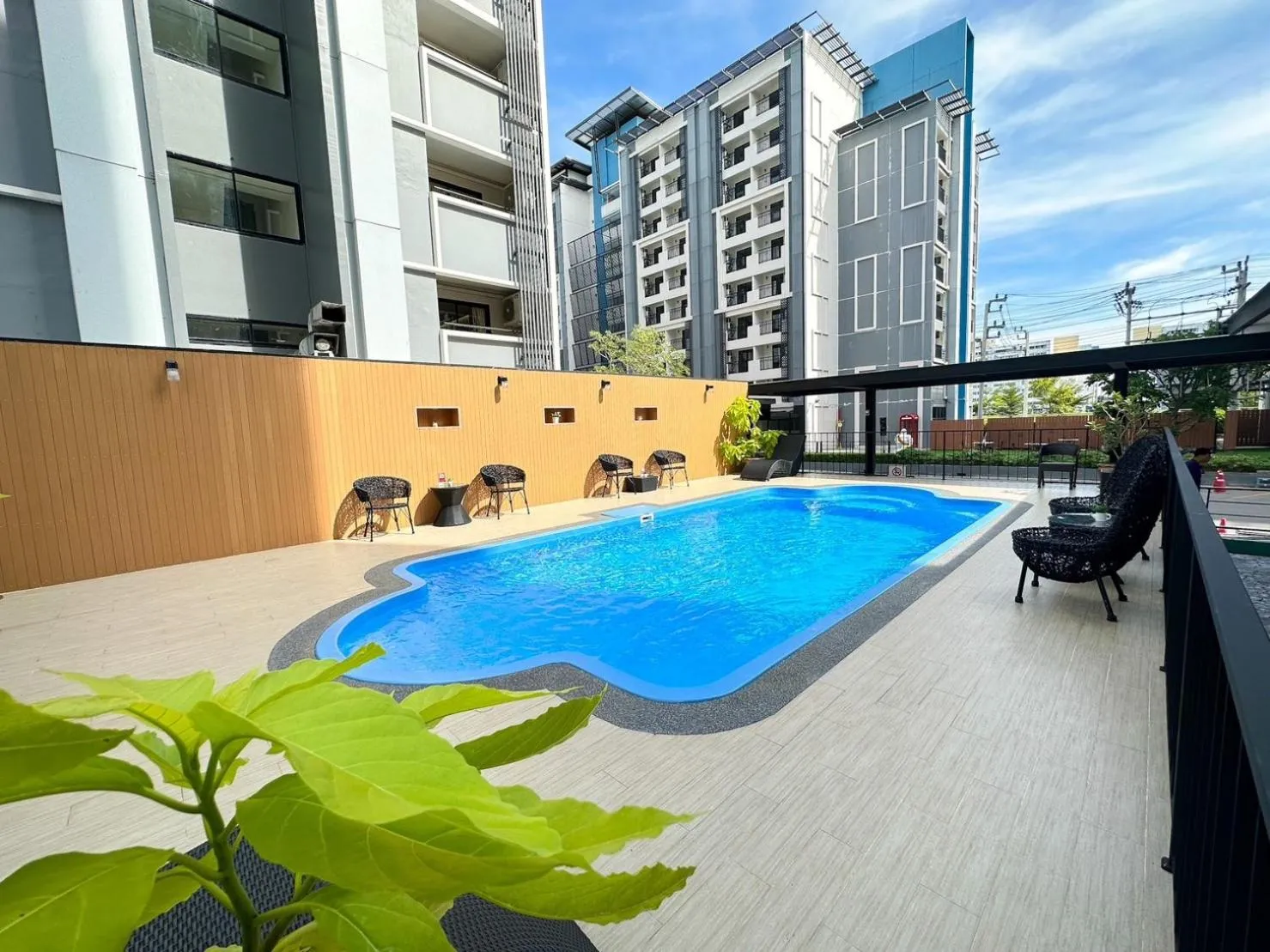 O2 Grand Suvarnabhumi Airport - Free Scheduled Shuttle from Hotel to Suvarnabhumi Airport