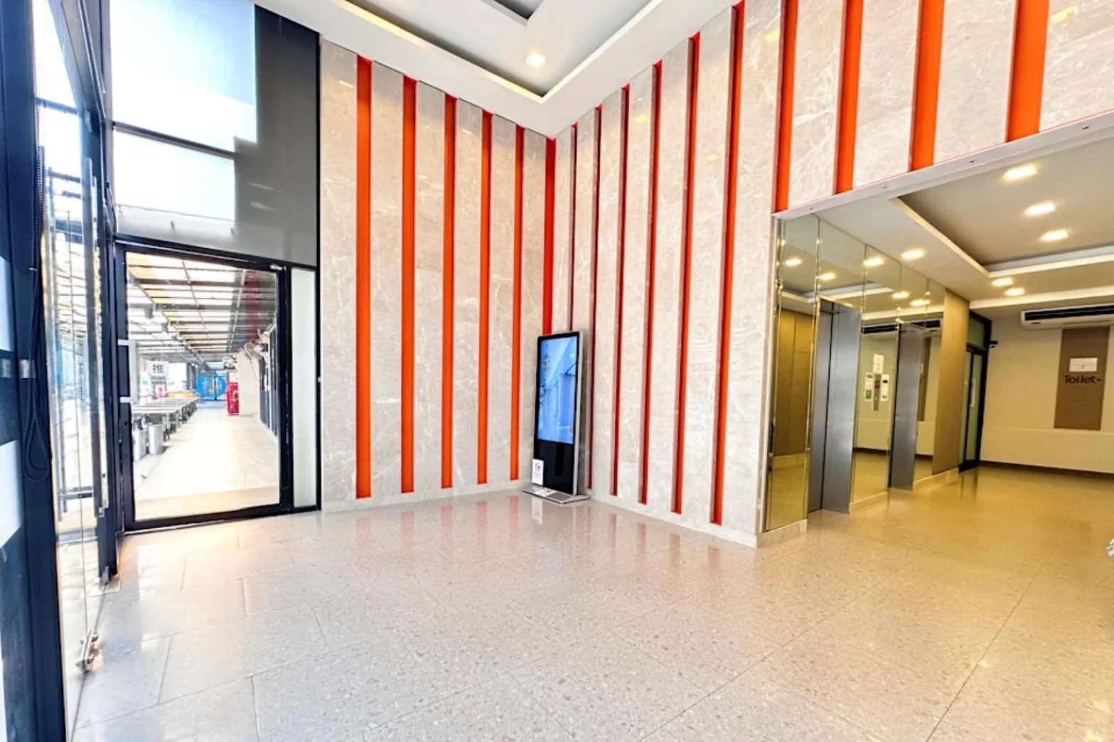 Lobby or reception in O2 Luxury Hotel