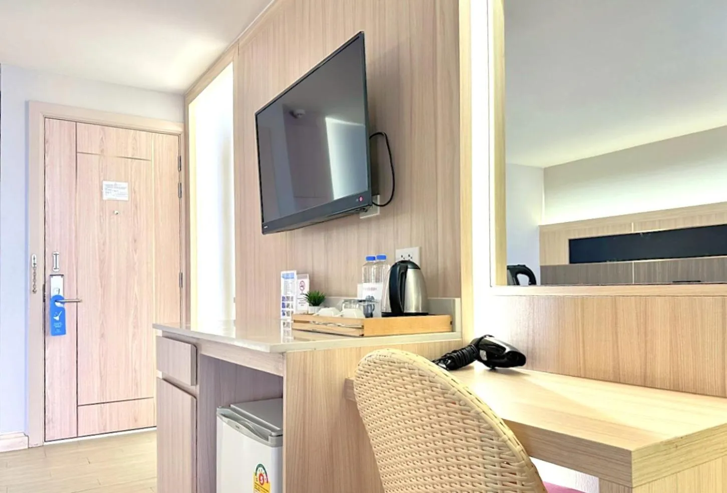 O2 Grand Suvarnabhumi Airport - Free Scheduled Shuttle from Hotel to Suvarnabhumi Airport