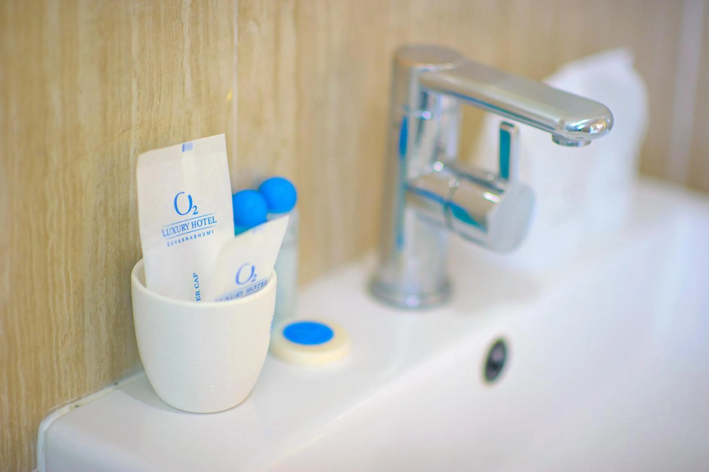 O2 Grand Suvarnabhumi Airport - Free Scheduled Shuttle from Hotel to Suvarnabhumi Airport