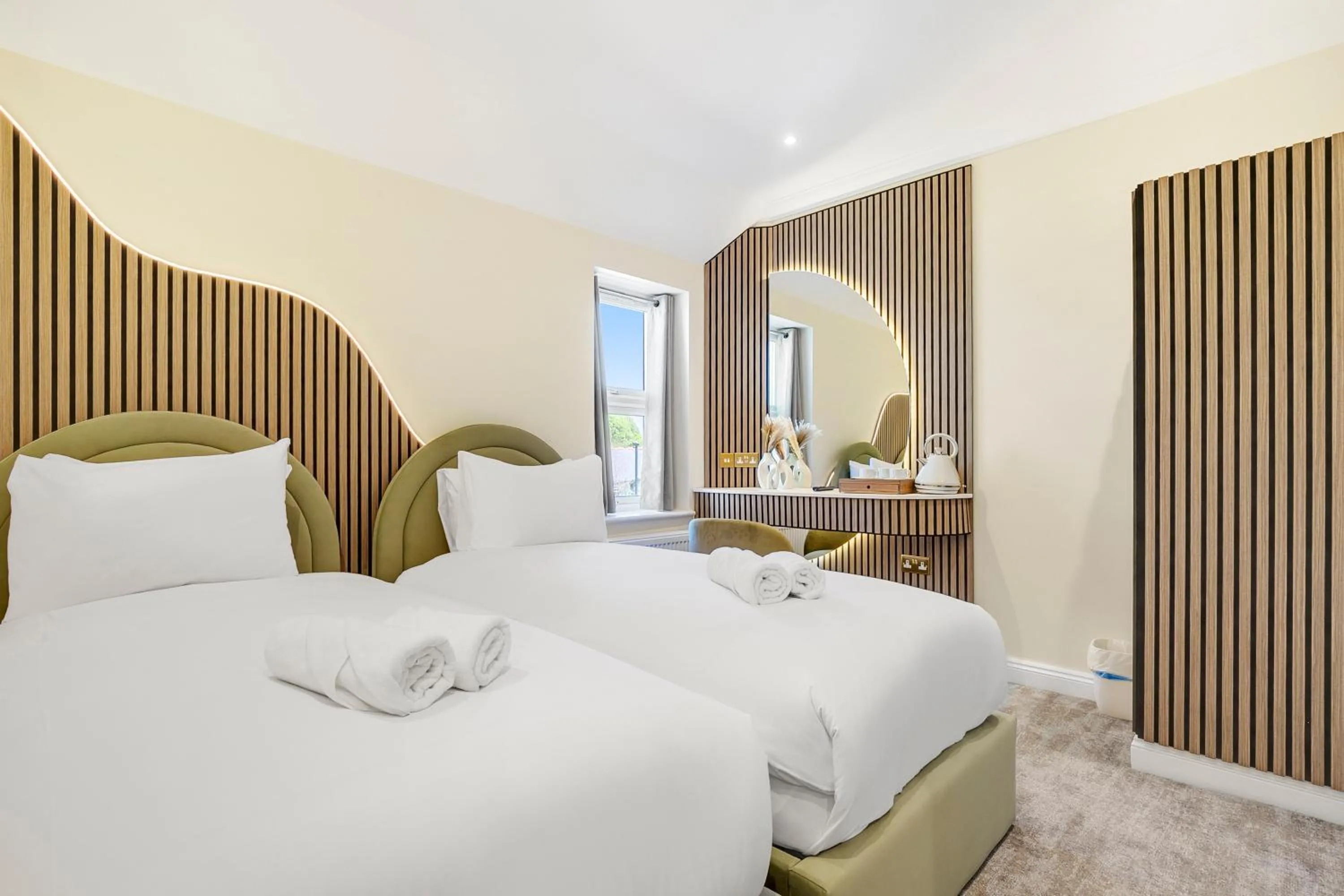 Bed in London Star Hotel