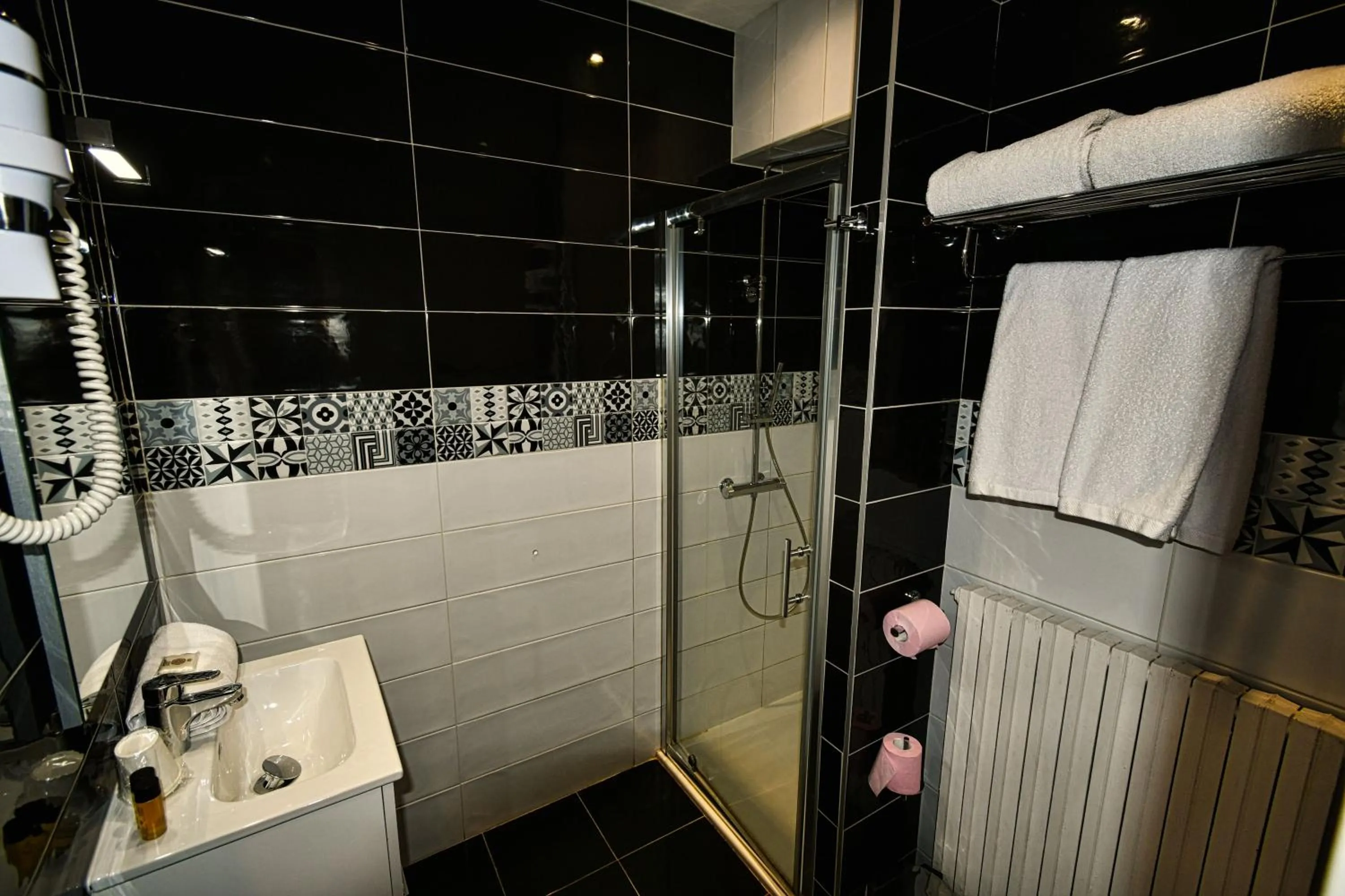 Bathroom in Hôtel Edelweiss