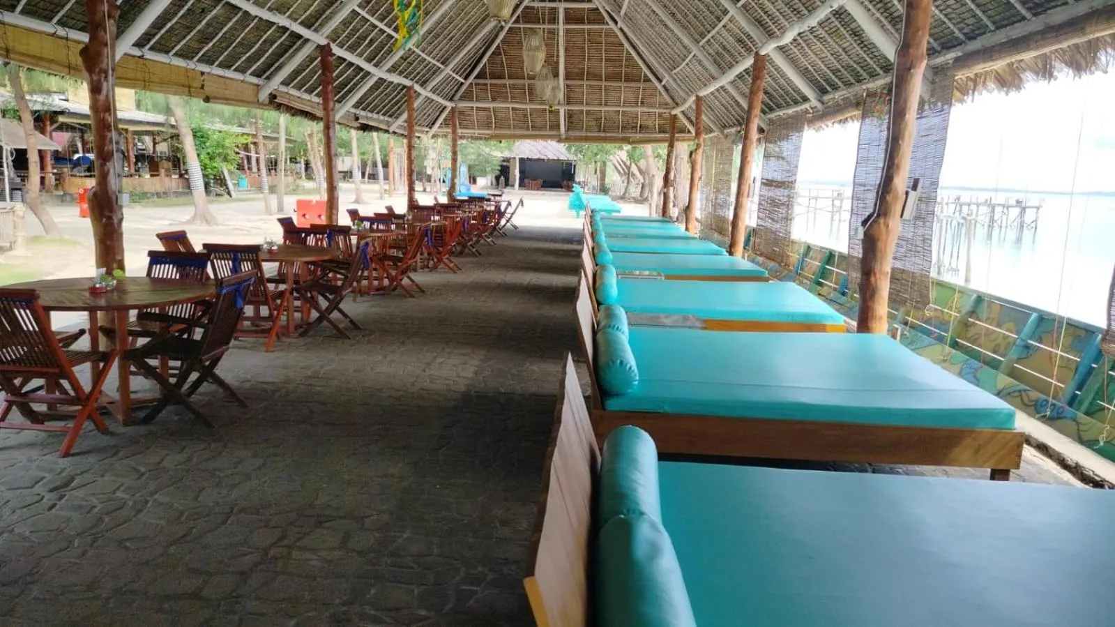 Madu Tiga Beach and Resort