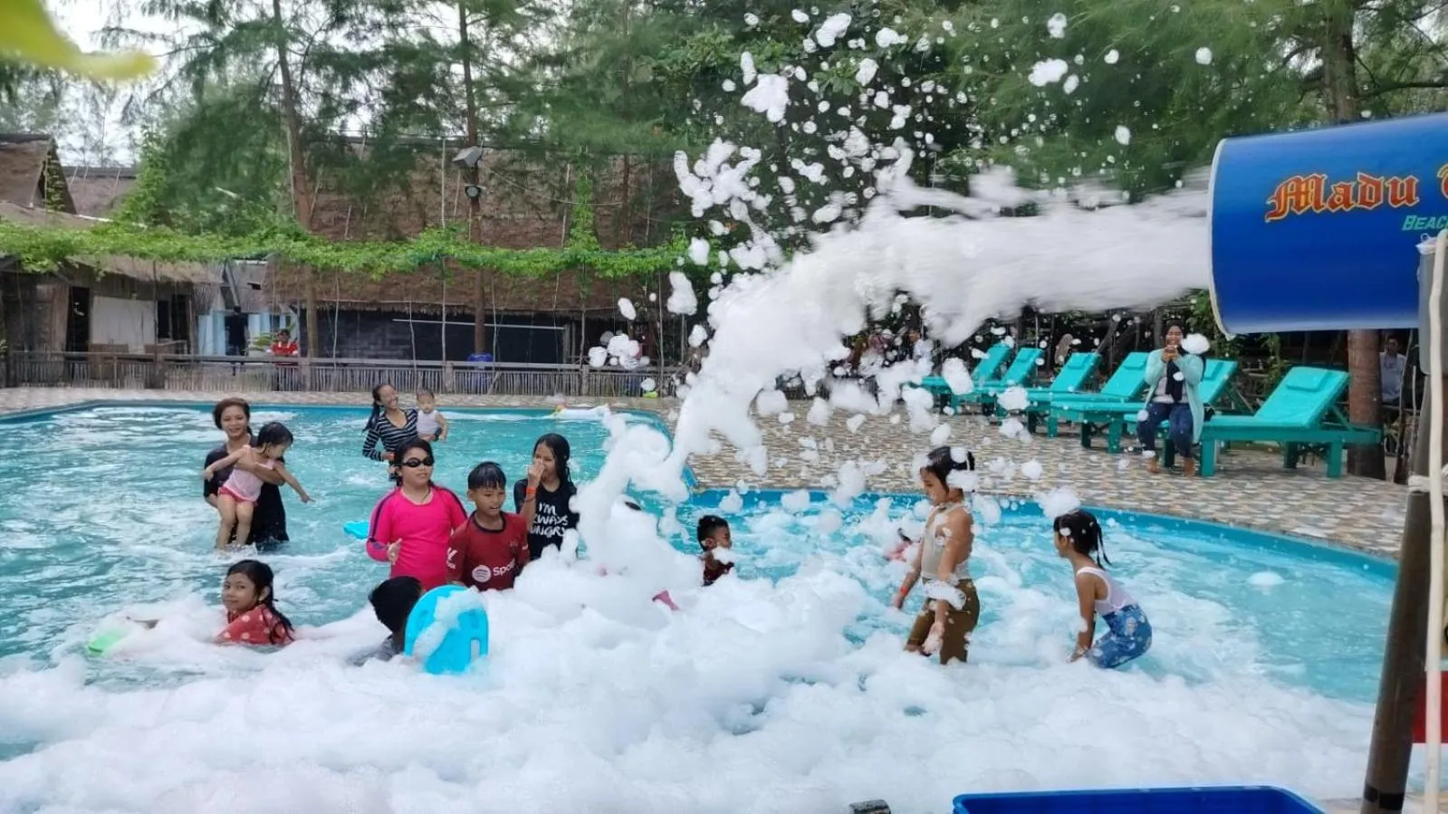 Madu Tiga Beach and Resort