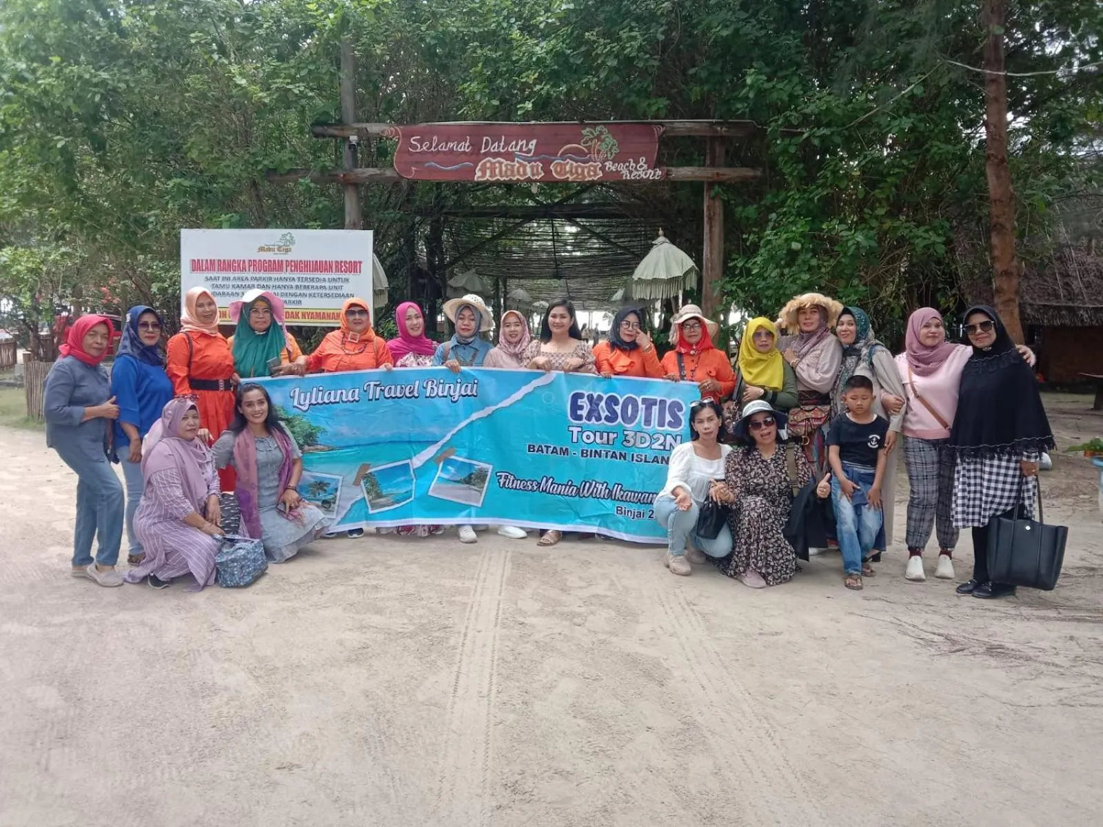 Madu Tiga Beach and Resort