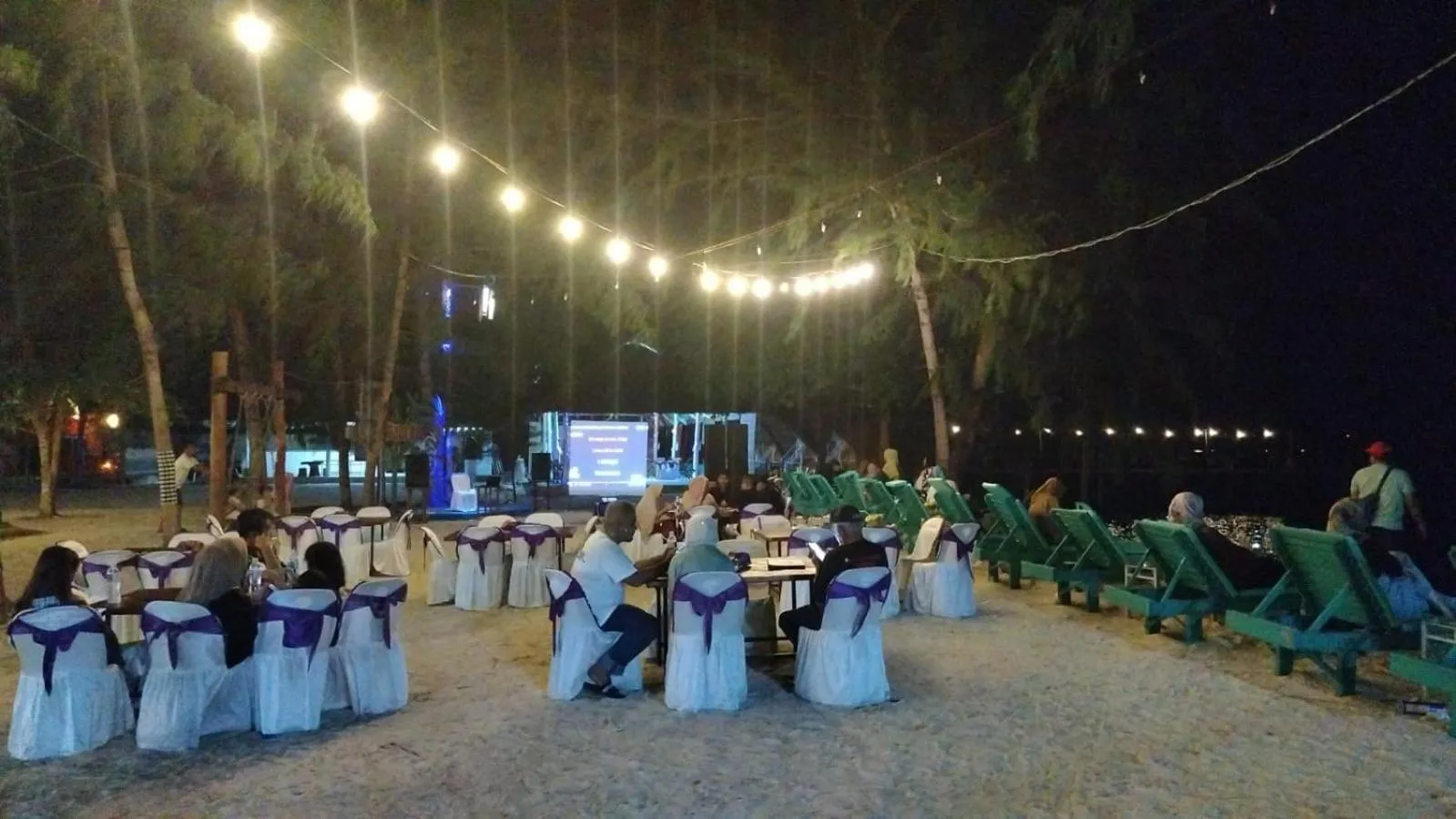 Madu Tiga Beach and Resort