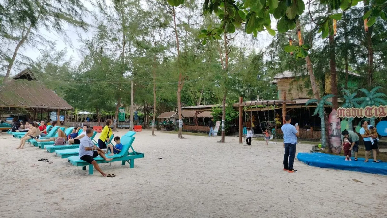 Madu Tiga Beach and Resort